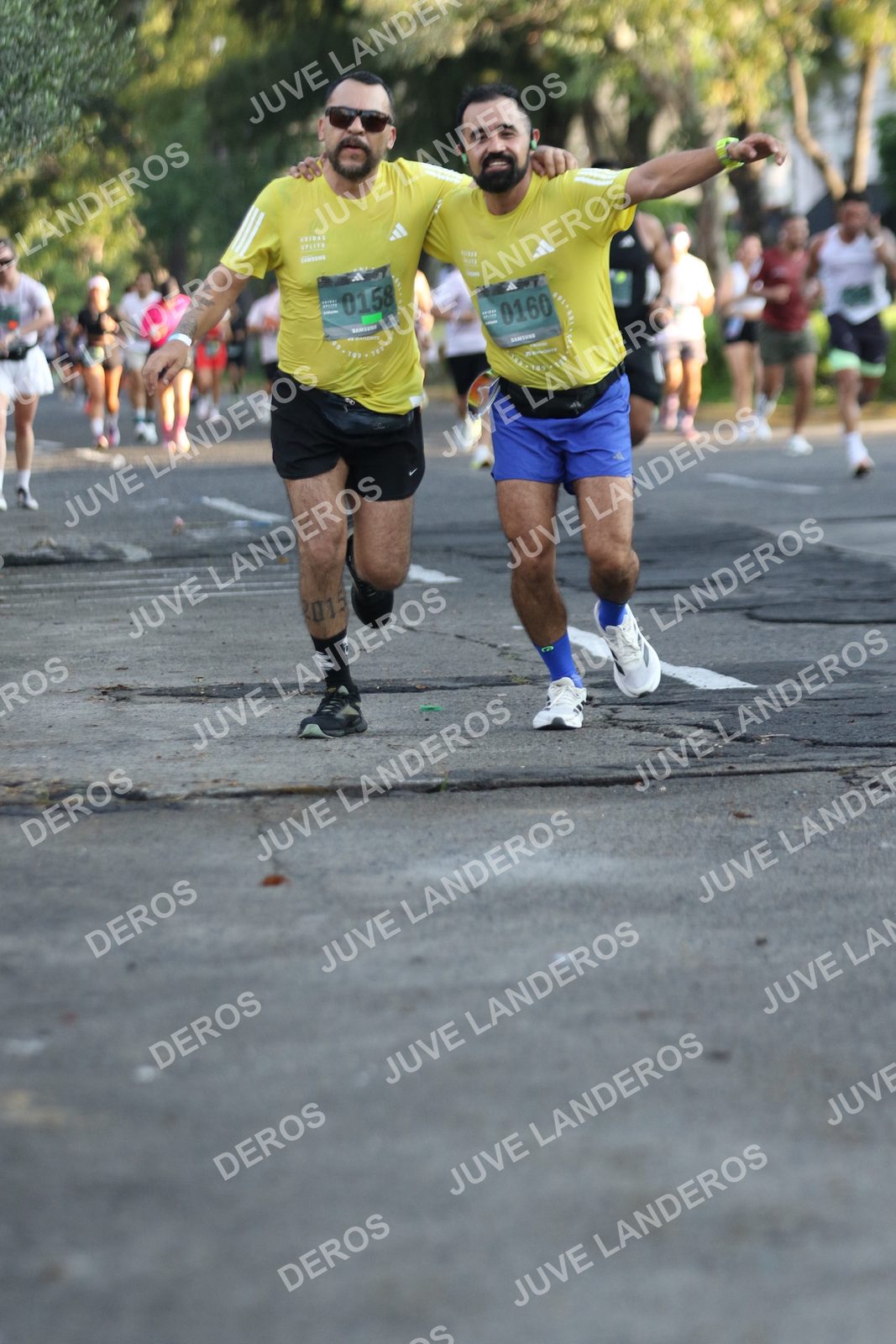 Foto de ADIDAS SPLITS GUADALAJARA 15K / 30K en Av. San Ignacio esquina Av. Ignacio L. Vallarta, Zapopan a las 07:32 · dorsal 160, 158
