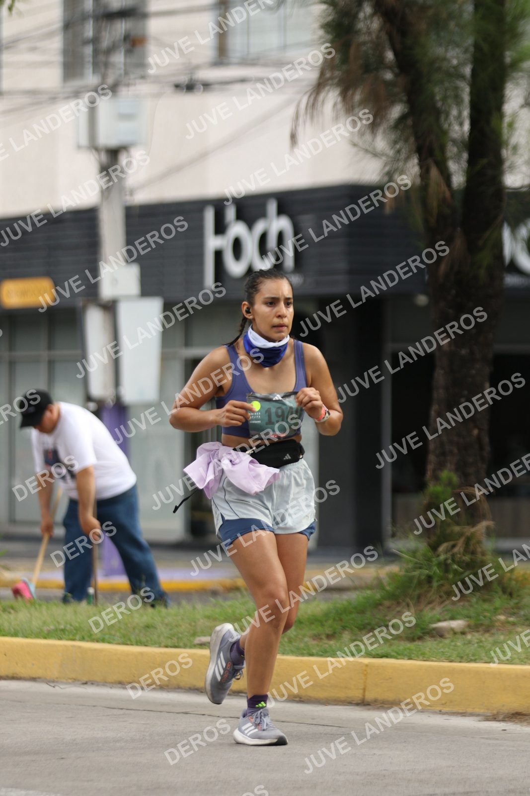 Foto de ADIDAS SPLITS GUADALAJARA 15K / 30K en Av. San Ignacio esquina Av. Ignacio L. Vallarta, Zapopan a las 09:10 · dorsal 1940