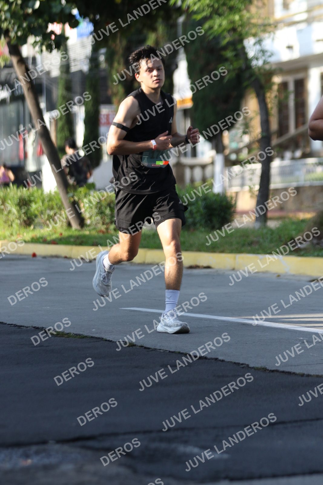 Foto de ADIDAS SPLITS GUADALAJARA 15K / 30K en Av. San Ignacio esquina Av. Ignacio L. Vallarta, Zapopan a las 08:24 · dorsal 1768