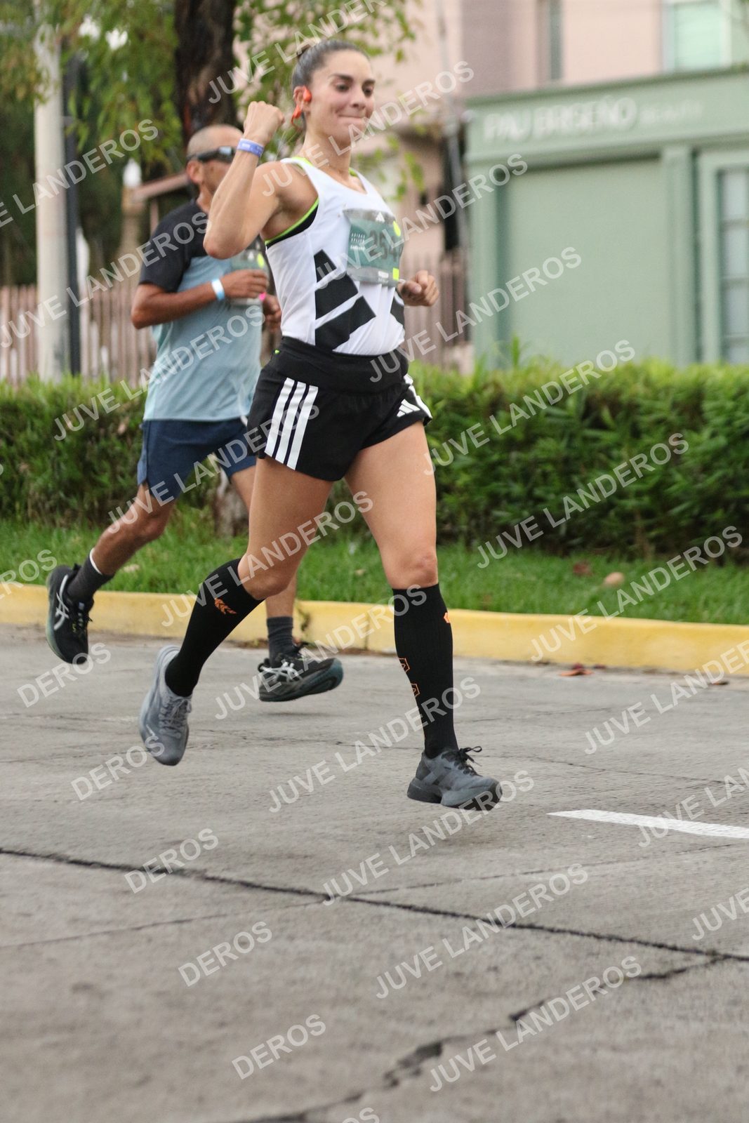 Foto de ADIDAS SPLITS GUADALAJARA 15K / 30K en Av. San Ignacio esquina Av. Ignacio L. Vallarta, Zapopan a las 06:51 · dorsal 254