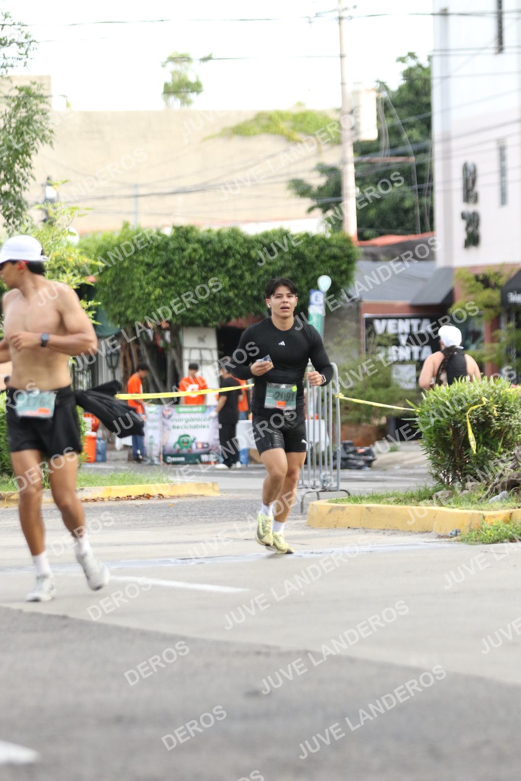 Foto de ADIDAS SPLITS GUADALAJARA 15K / 30K en Av. San Ignacio esquina Av. Ignacio L. Vallarta, Zapopan a las 09:02 · dorsal 2091