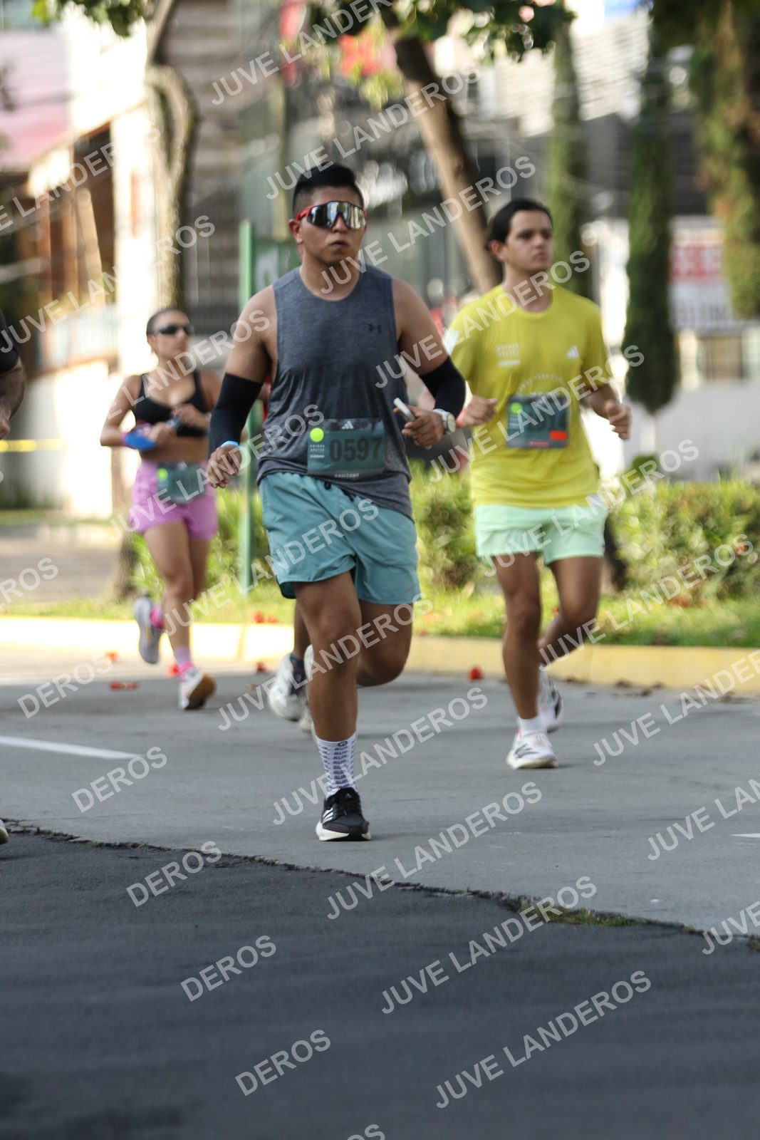 Foto de ADIDAS SPLITS GUADALAJARA 15K / 30K en Av. San Ignacio esquina Av. Ignacio L. Vallarta, Zapopan a las 08:27 · dorsal 597, 1914
