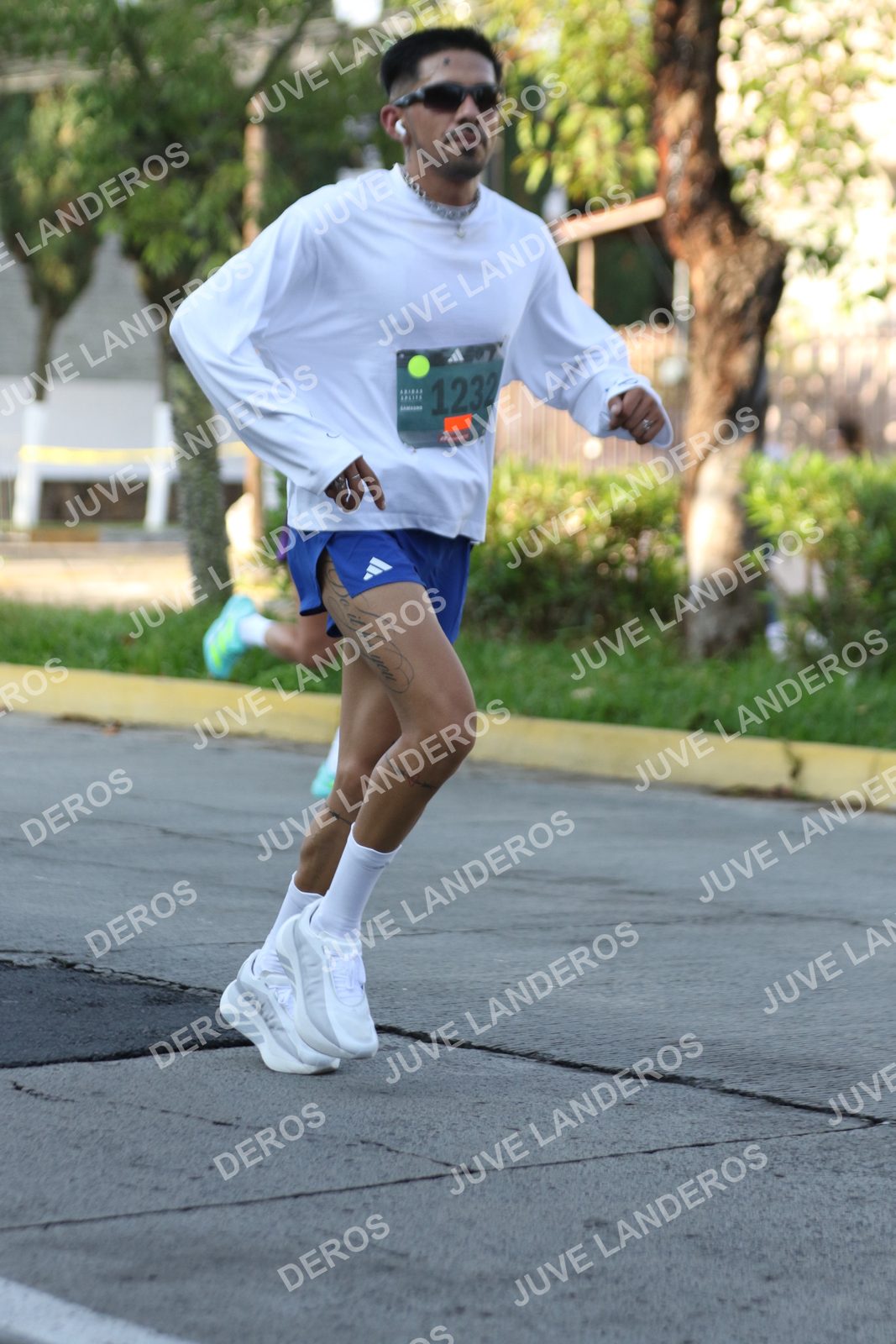 Foto de ADIDAS SPLITS GUADALAJARA 15K / 30K en Av. San Ignacio esquina Av. Ignacio L. Vallarta, Zapopan a las 07:59 · dorsal 1232