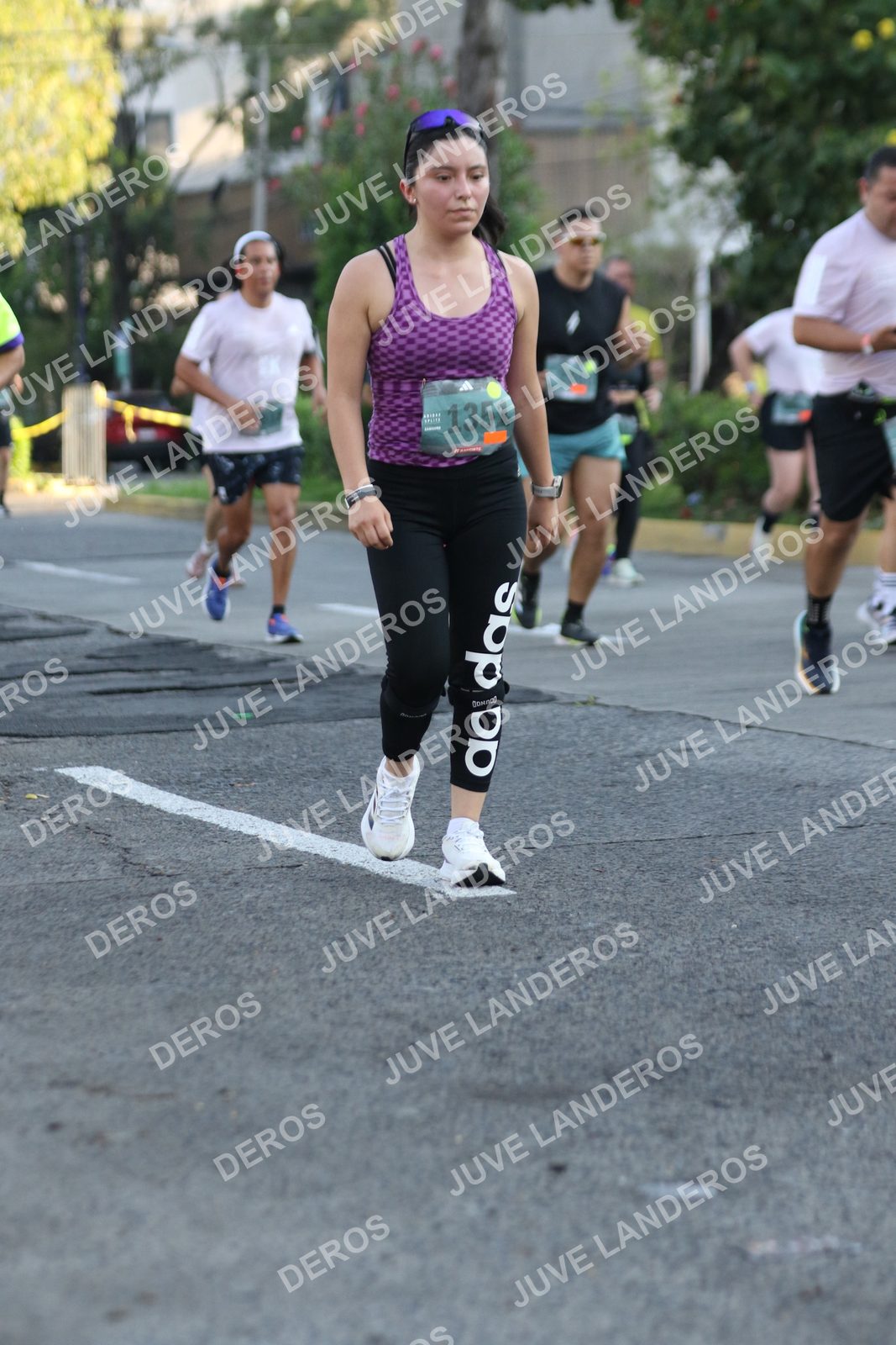 Foto de ADIDAS SPLITS GUADALAJARA 15K / 30K en Av. San Ignacio esquina Av. Ignacio L. Vallarta, Zapopan a las 07:42 · dorsal 1351