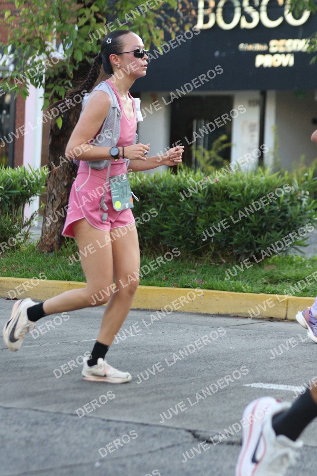 Foto de ADIDAS SPLITS GUADALAJARA 15K / 30K en Av. San Ignacio esquina Av. Ignacio L. Vallarta, Zapopan a las 07:32 · dorsal 375