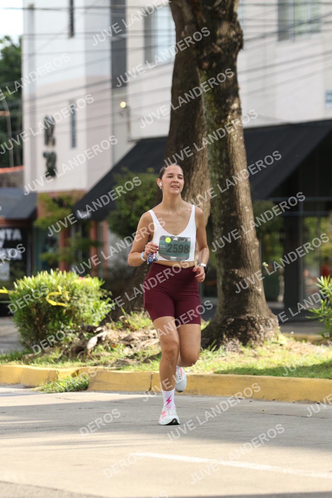 Foto de ADIDAS SPLITS GUADALAJARA 15K / 30K en Av. San Ignacio esquina Av. Ignacio L. Vallarta, Zapopan a las 08:54 · dorsal 2598