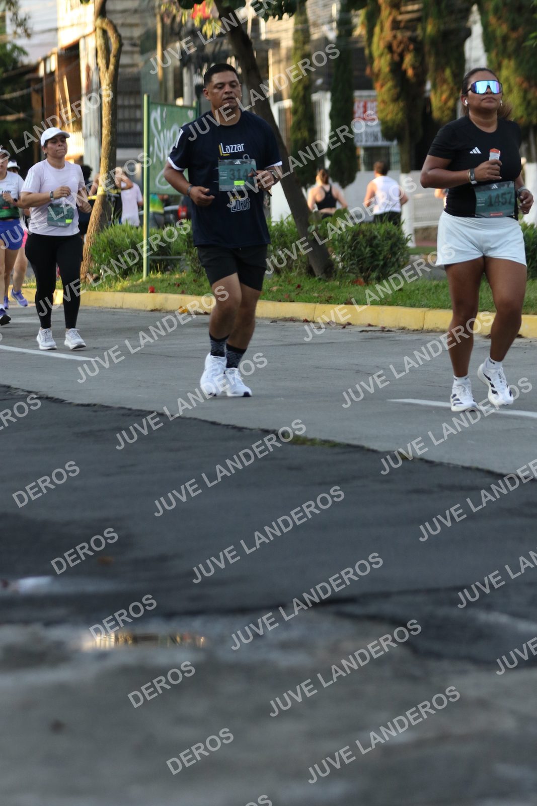 Foto de ADIDAS SPLITS GUADALAJARA 15K / 30K en Av. San Ignacio esquina Av. Ignacio L. Vallarta, Zapopan a las 07:17 · dorsal 1457