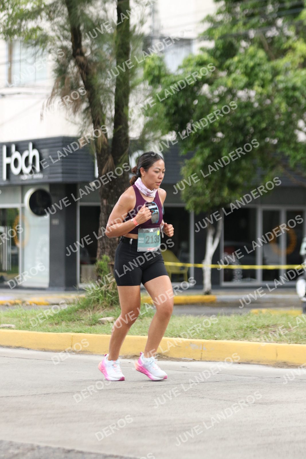 Foto de ADIDAS SPLITS GUADALAJARA 15K / 30K en Av. San Ignacio esquina Av. Ignacio L. Vallarta, Zapopan a las 09:04 · dorsal 2135