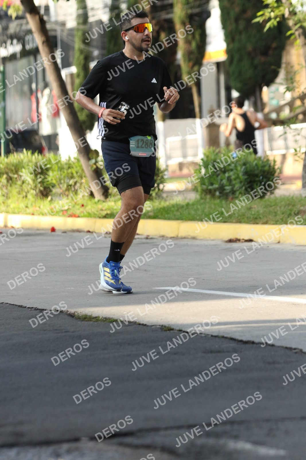 Foto de ADIDAS SPLITS GUADALAJARA 15K / 30K en Av. San Ignacio esquina Av. Ignacio L. Vallarta, Zapopan a las 08:30 · dorsal 1288