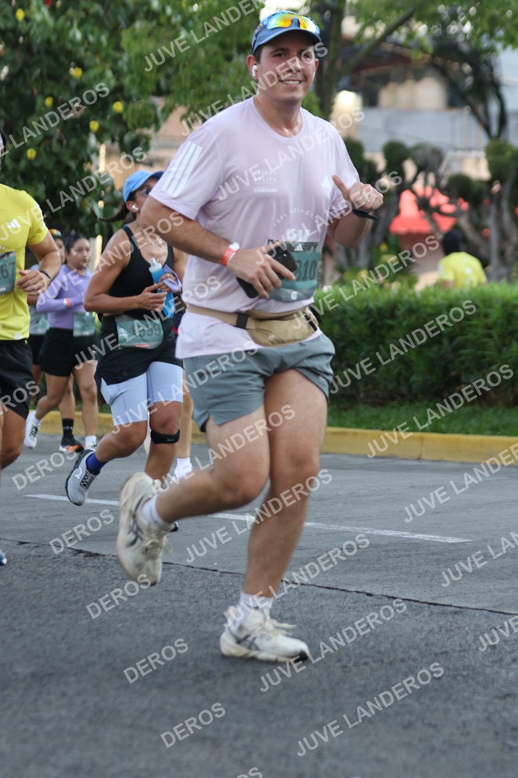 Foto de ADIDAS SPLITS GUADALAJARA 15K / 30K en Av. San Ignacio esquina Av. Ignacio L. Vallarta, Zapopan a las 07:34 · dorsal 1999, 67