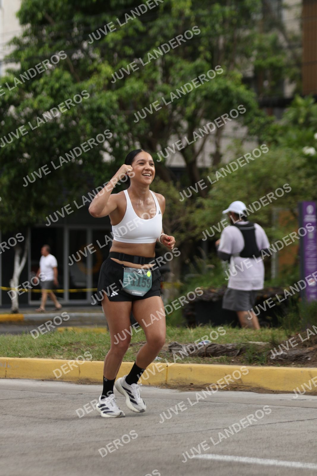 Foto de ADIDAS SPLITS GUADALAJARA 15K / 30K en Av. San Ignacio esquina Av. Ignacio L. Vallarta, Zapopan a las 09:09 · dorsal 1159