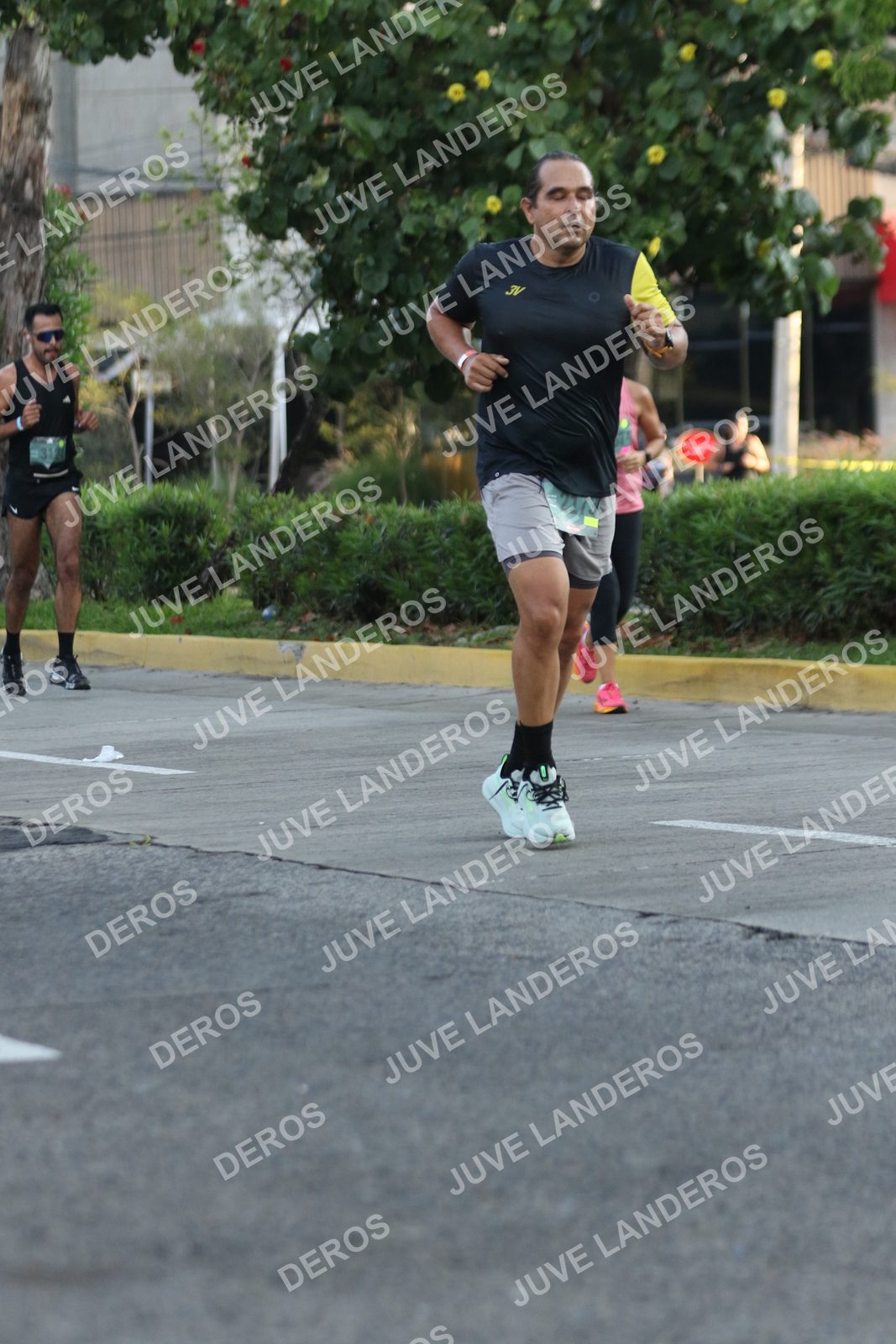 Foto de ADIDAS SPLITS GUADALAJARA 15K / 30K en Av. San Ignacio esquina Av. Ignacio L. Vallarta, Zapopan a las 07:28