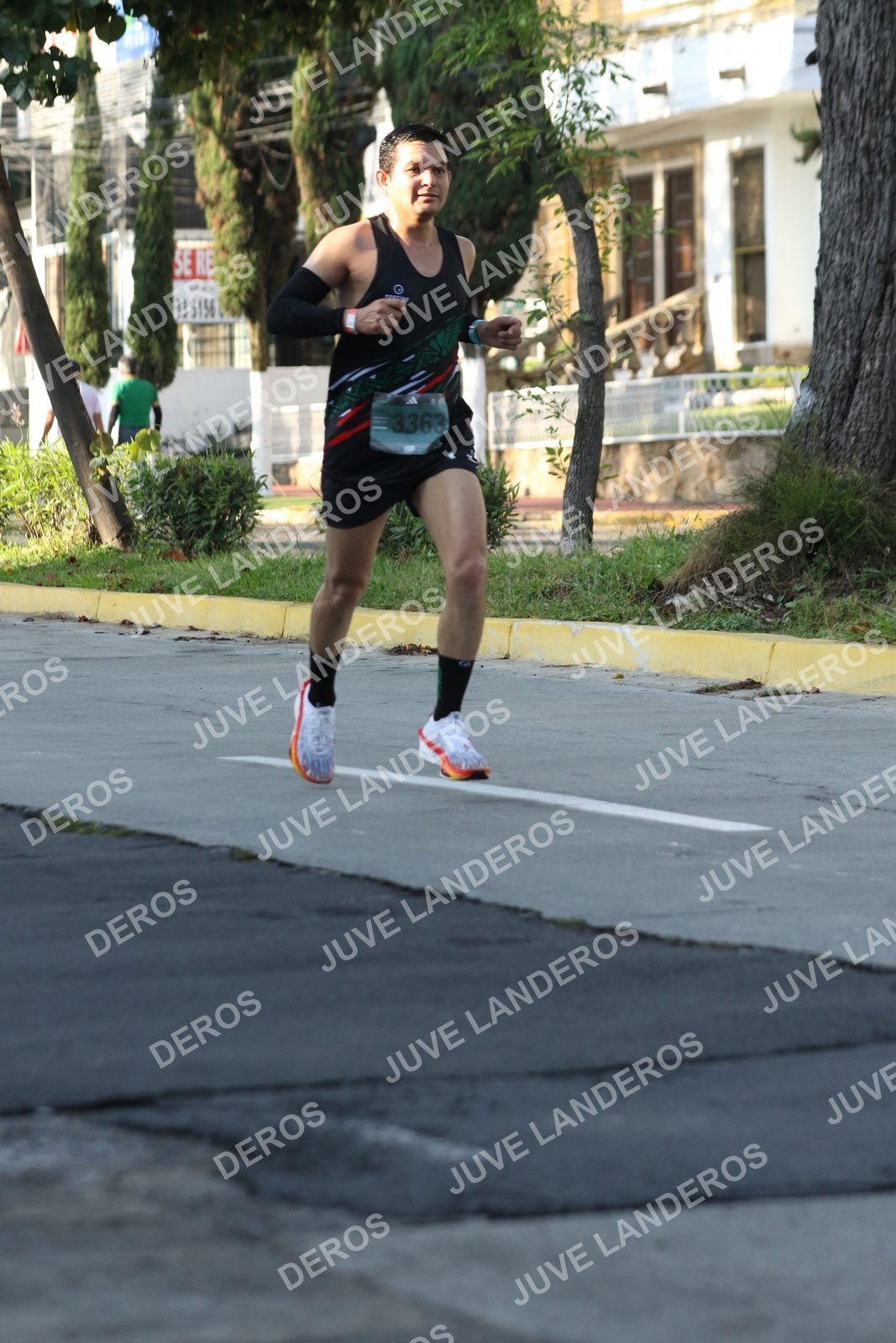 Foto de ADIDAS SPLITS GUADALAJARA 15K / 30K en Av. San Ignacio esquina Av. Ignacio L. Vallarta, Zapopan a las 08:08 · dorsal 3363, 3156