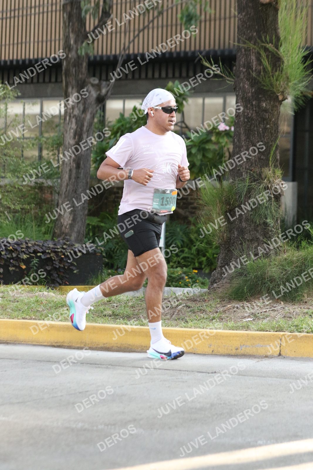 Foto de ADIDAS SPLITS GUADALAJARA 15K / 30K en Av. San Ignacio esquina Av. Ignacio L. Vallarta, Zapopan a las 08:41 · dorsal 1590
