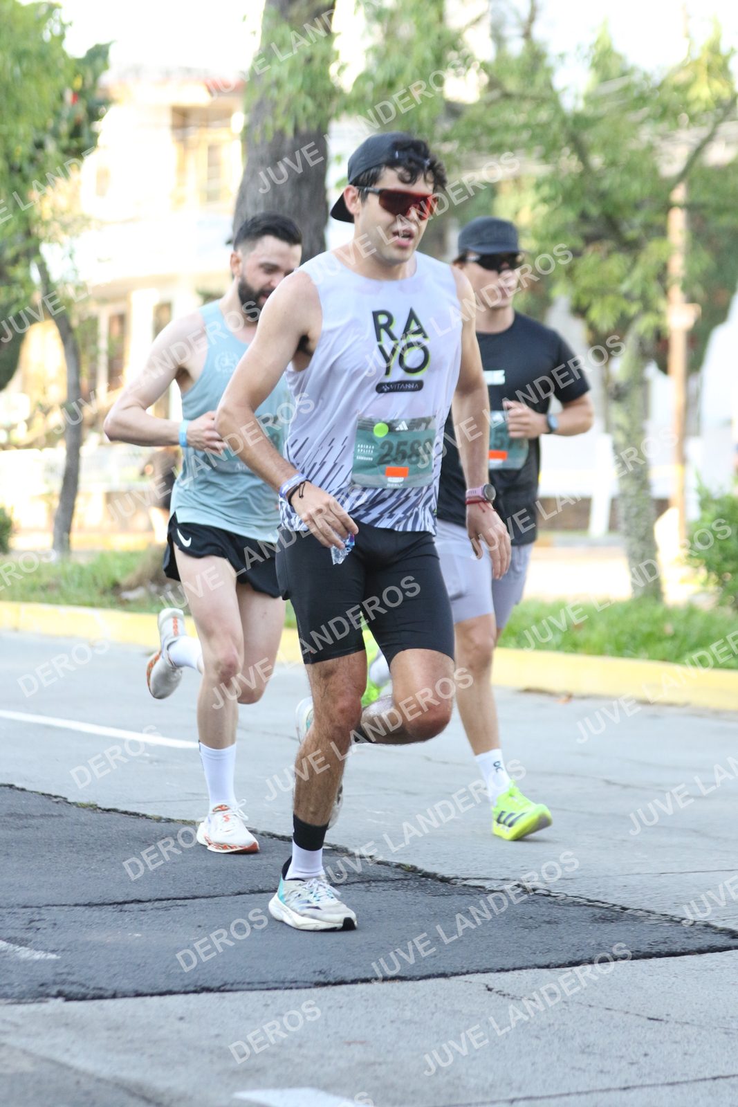 Foto de ADIDAS SPLITS GUADALAJARA 15K / 30K en Av. San Ignacio esquina Av. Ignacio L. Vallarta, Zapopan a las 07:58 · dorsal 2580