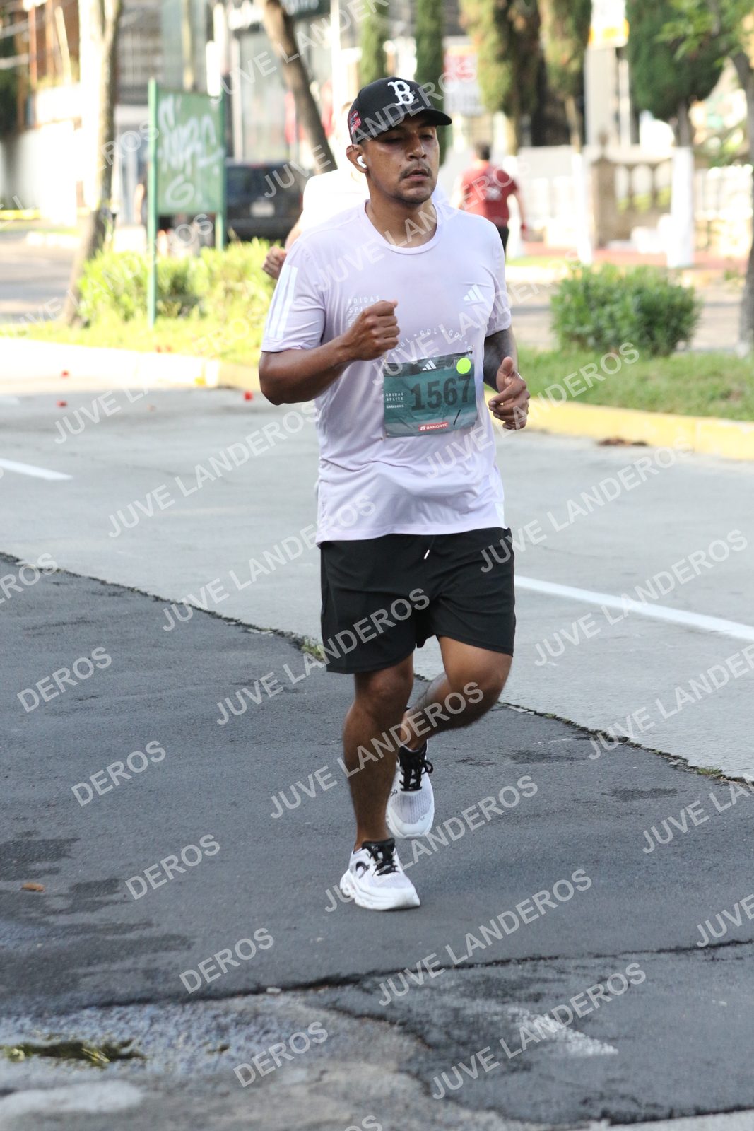 Foto de ADIDAS SPLITS GUADALAJARA 15K / 30K en Av. San Ignacio esquina Av. Ignacio L. Vallarta, Zapopan a las 08:13 · dorsal 1567