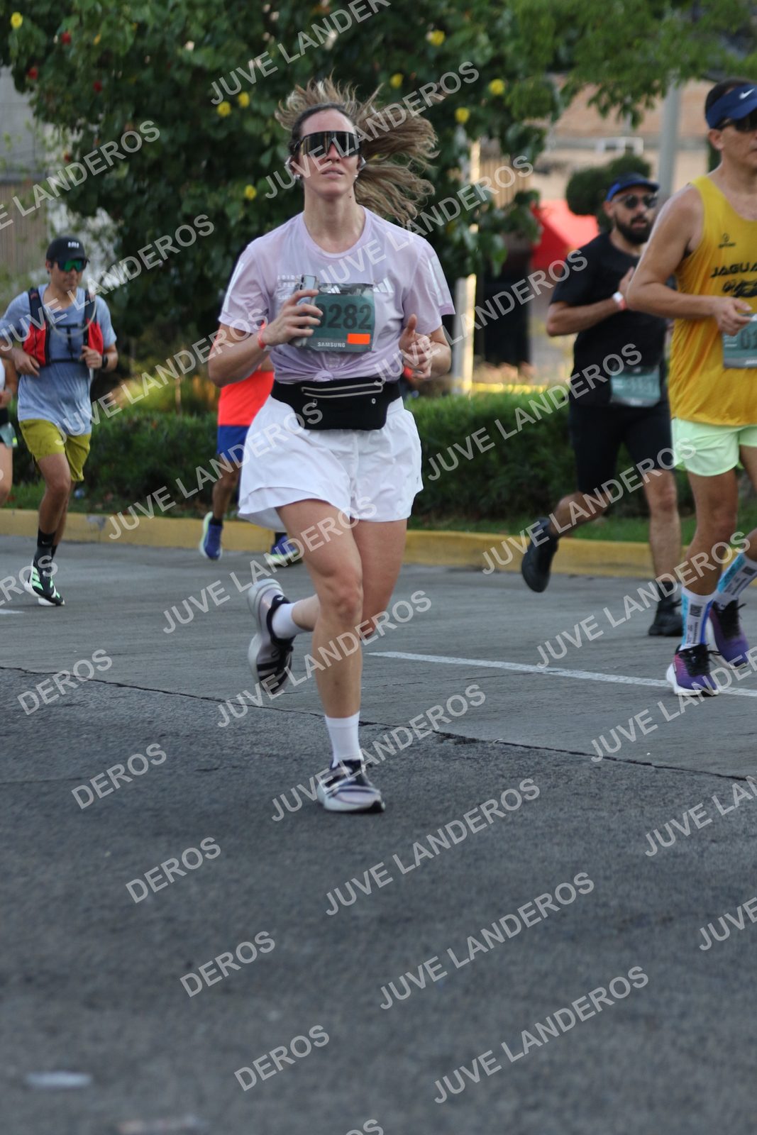 Foto de ADIDAS SPLITS GUADALAJARA 15K / 30K en Av. San Ignacio esquina Av. Ignacio L. Vallarta, Zapopan a las 07:33 · dorsal 282