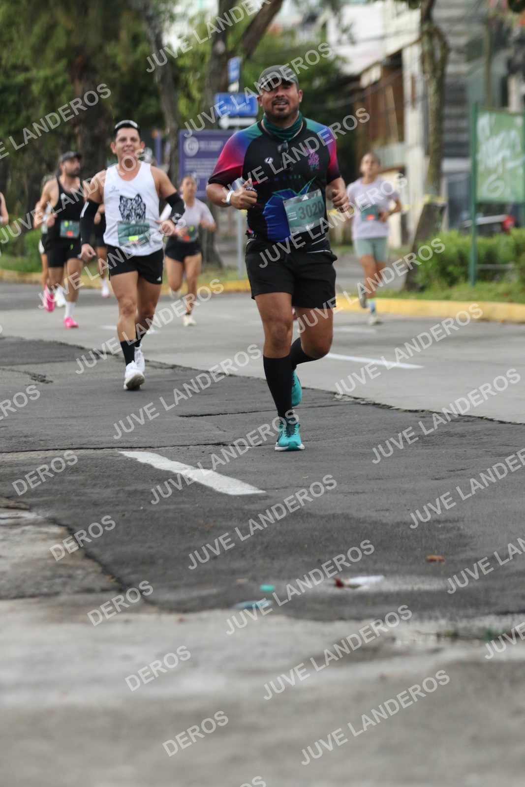 Foto de ADIDAS SPLITS GUADALAJARA 15K / 30K en Av. San Ignacio esquina Av. Ignacio L. Vallarta, Zapopan a las 07:00 · dorsal 3020