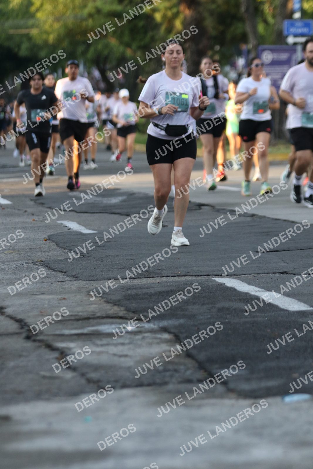 Foto de ADIDAS SPLITS GUADALAJARA 15K / 30K en Av. San Ignacio esquina Av. Ignacio L. Vallarta, Zapopan a las 07:17 · dorsal 1061