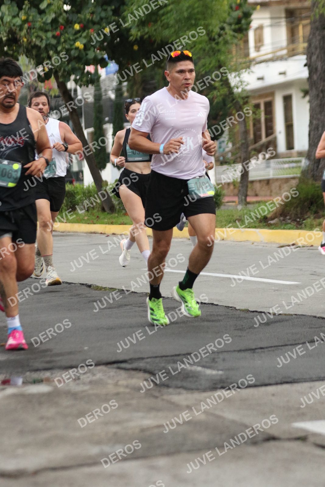 Foto de ADIDAS SPLITS GUADALAJARA 15K / 30K en Av. San Ignacio esquina Av. Ignacio L. Vallarta, Zapopan a las 06:54 · dorsal 1491, 63