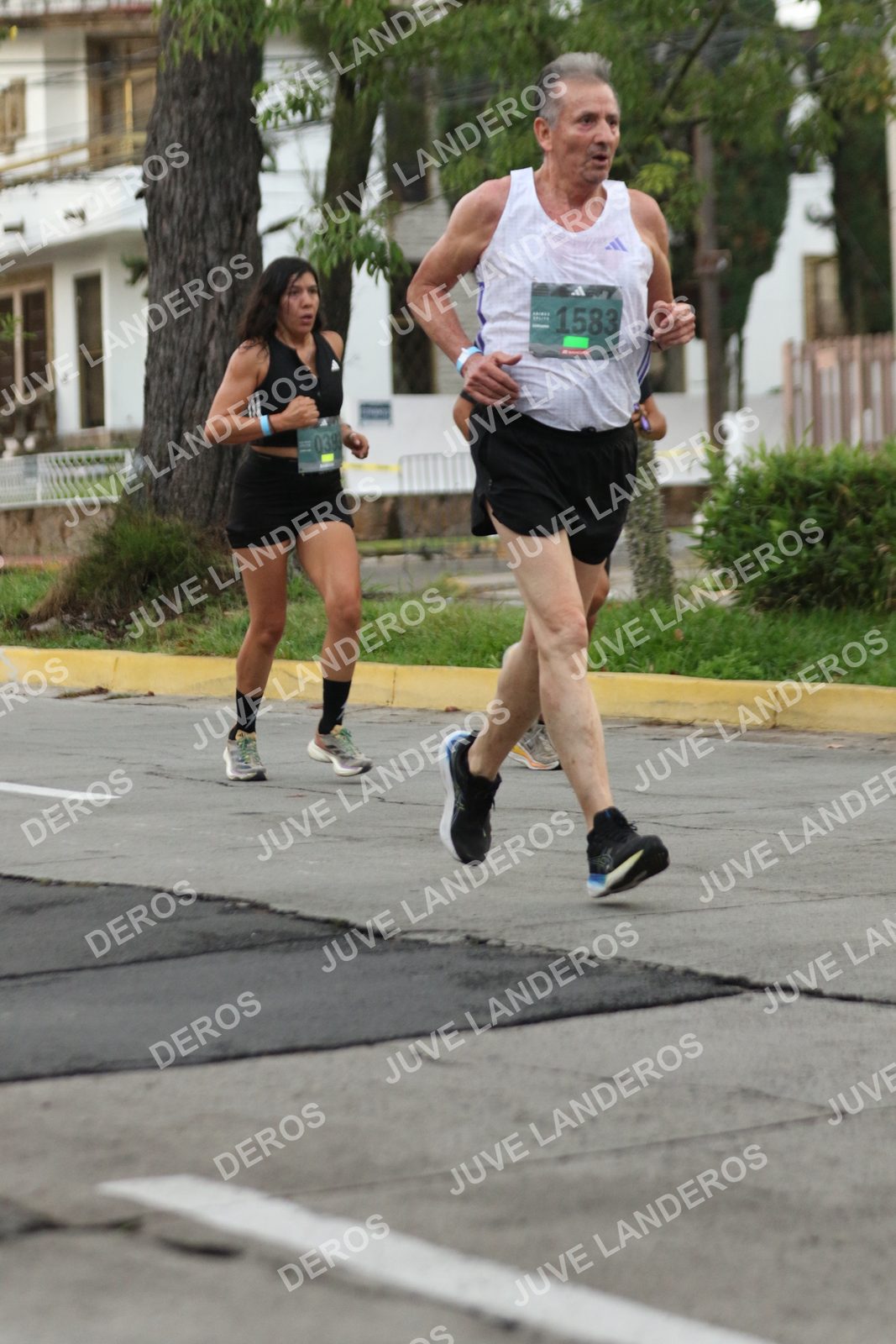 Foto de ADIDAS SPLITS GUADALAJARA 15K / 30K en Av. San Ignacio esquina Av. Ignacio L. Vallarta, Zapopan a las 06:56 · dorsal 1583