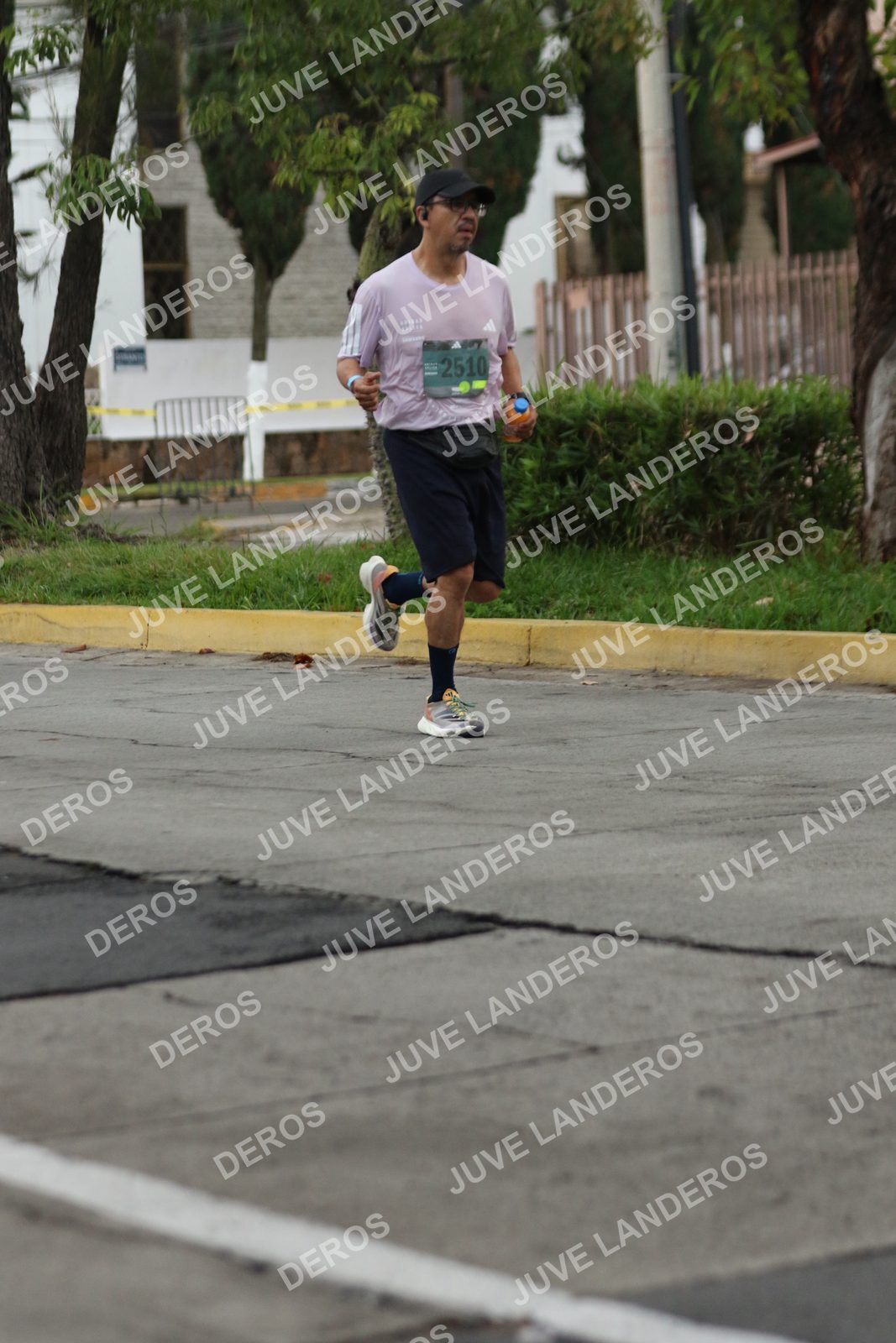 Foto de ADIDAS SPLITS GUADALAJARA 15K / 30K en Av. San Ignacio esquina Av. Ignacio L. Vallarta, Zapopan a las 06:55 · dorsal 2510
