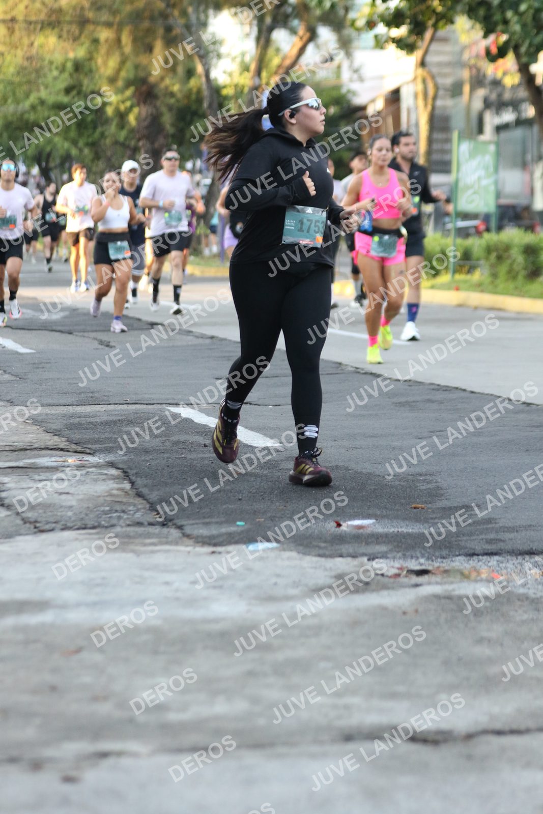 Foto de ADIDAS SPLITS GUADALAJARA 15K / 30K en Av. San Ignacio esquina Av. Ignacio L. Vallarta, Zapopan a las 07:13 · dorsal 1753