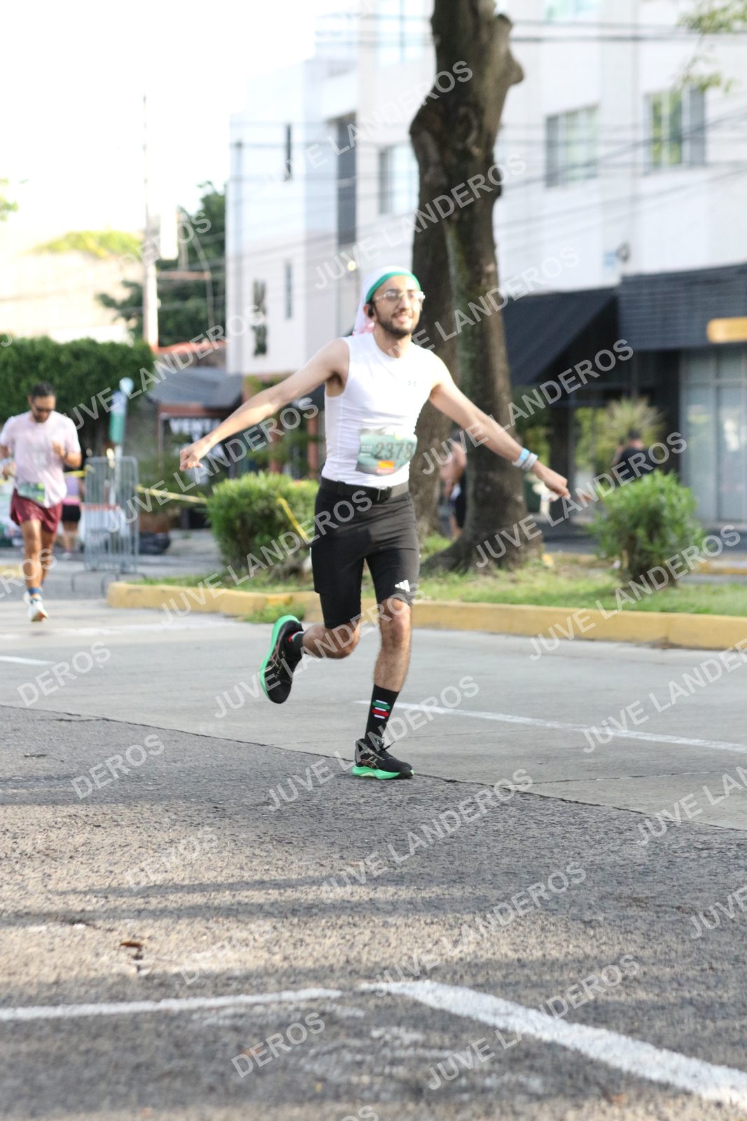 Foto de ADIDAS SPLITS GUADALAJARA 15K / 30K en Av. San Ignacio esquina Av. Ignacio L. Vallarta, Zapopan a las 08:42 · dorsal 2378