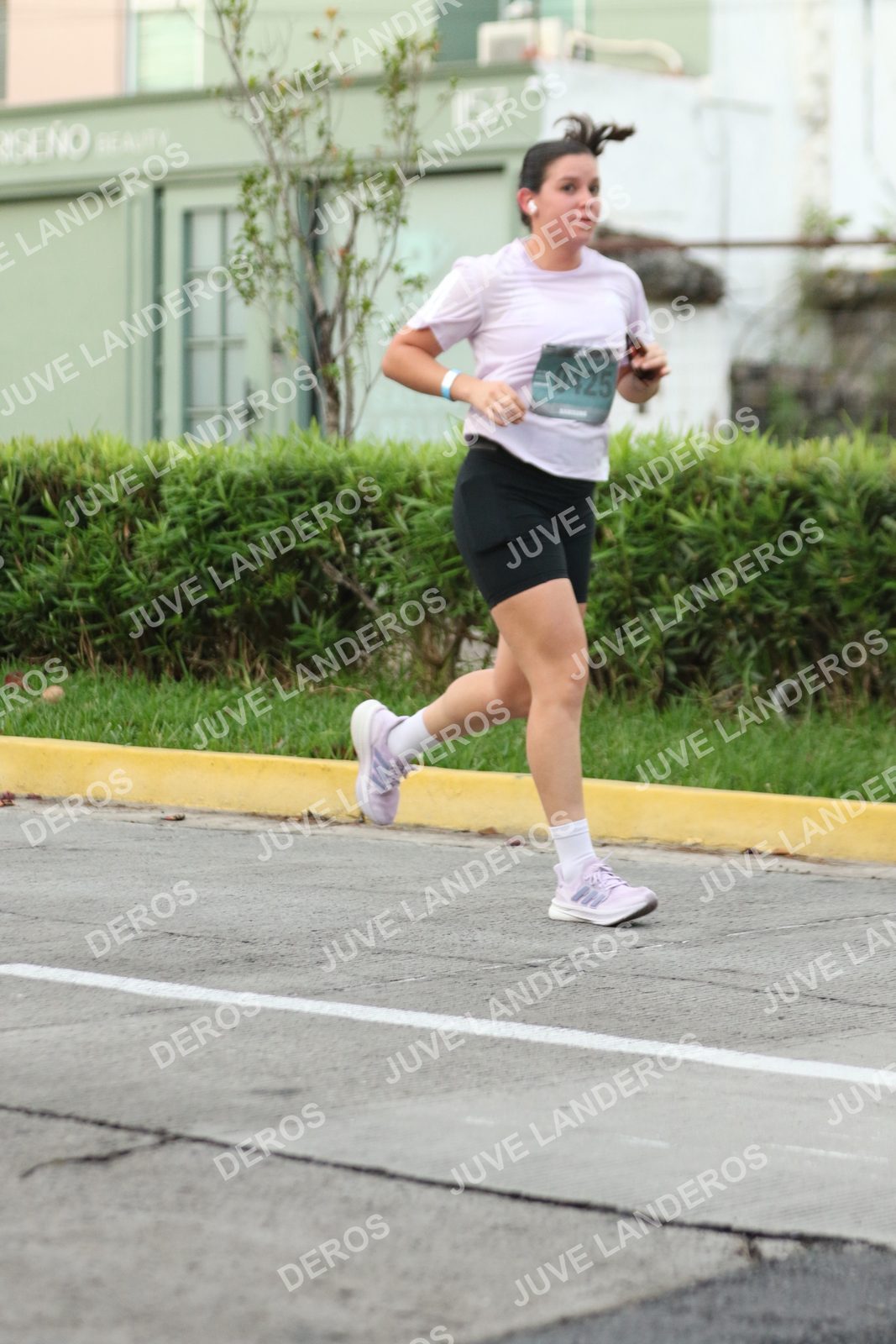 Foto de ADIDAS SPLITS GUADALAJARA 15K / 30K en Av. San Ignacio esquina Av. Ignacio L. Vallarta, Zapopan a las 06:59 · dorsal 425