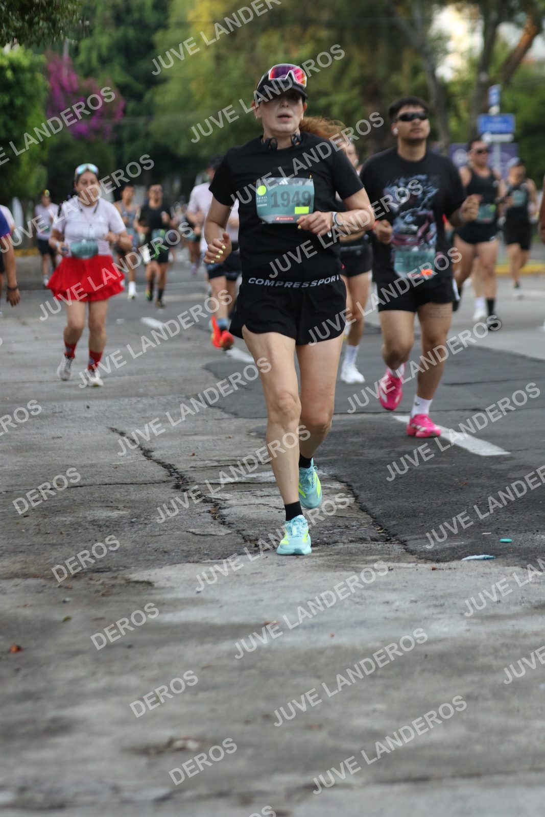 Foto de ADIDAS SPLITS GUADALAJARA 15K / 30K en Av. San Ignacio esquina Av. Ignacio L. Vallarta, Zapopan a las 07:06 · dorsal 1949