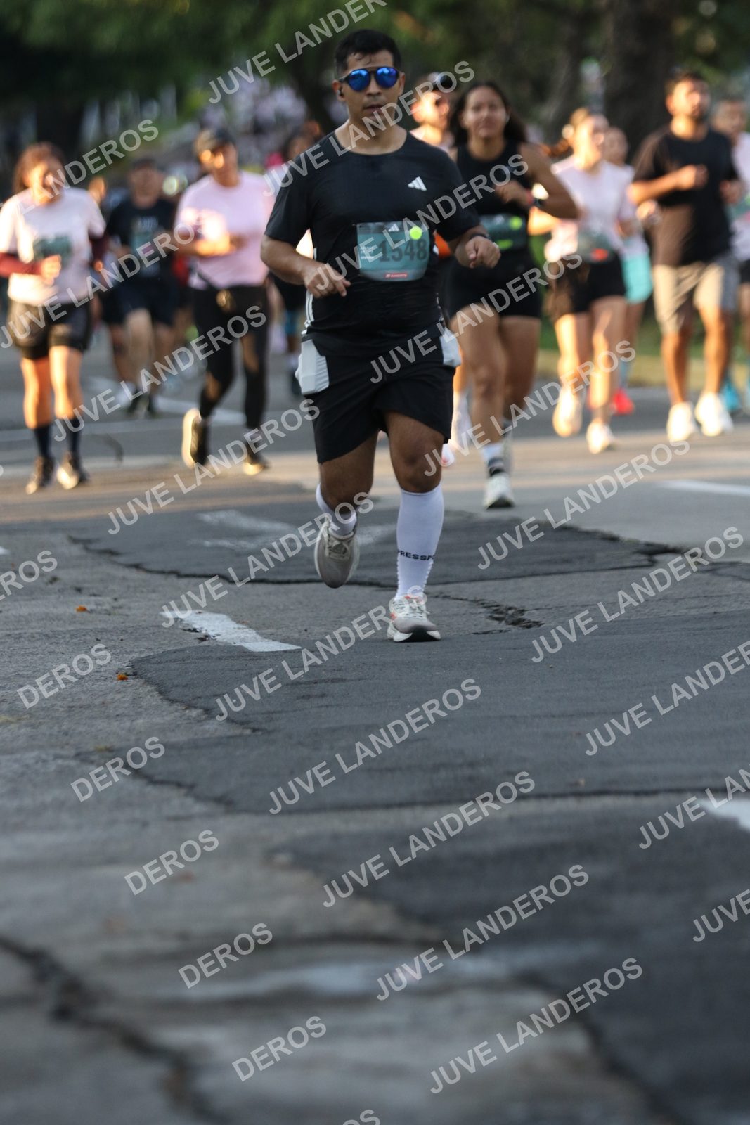 Foto de ADIDAS SPLITS GUADALAJARA 15K / 30K en Av. San Ignacio esquina Av. Ignacio L. Vallarta, Zapopan a las 07:17 · dorsal 1548
