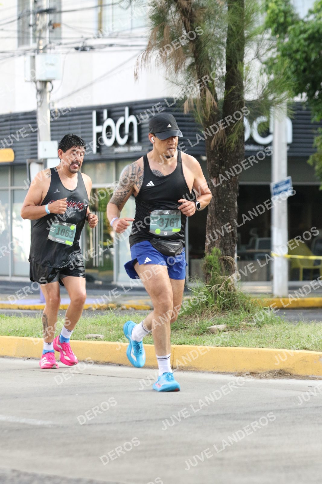 Foto de ADIDAS SPLITS GUADALAJARA 15K / 30K en Av. San Ignacio esquina Av. Ignacio L. Vallarta, Zapopan a las 08:37 · dorsal 1063, 3767
