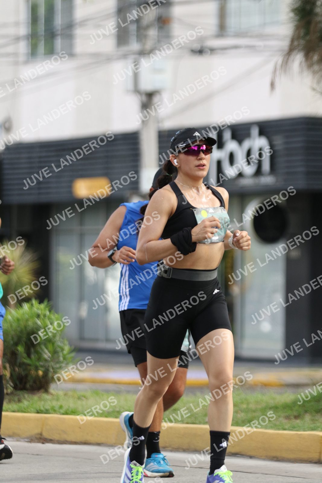 Foto de ADIDAS SPLITS GUADALAJARA 15K / 30K en Av. San Ignacio esquina Av. Ignacio L. Vallarta, Zapopan a las 09:02