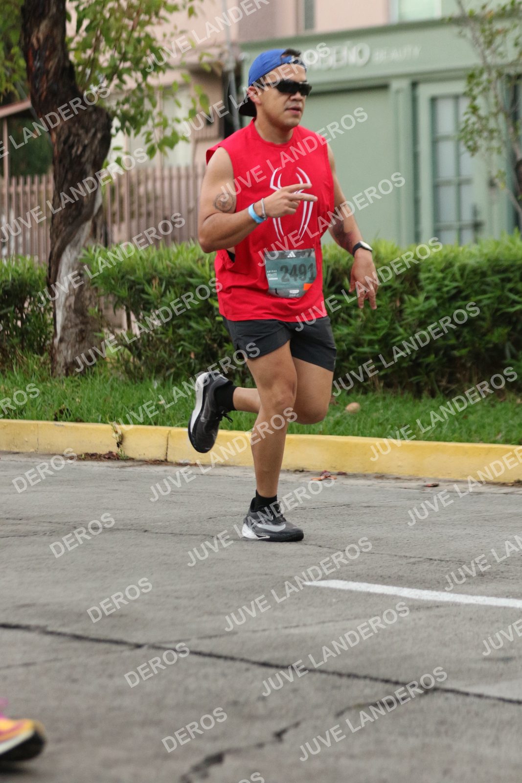 Foto de ADIDAS SPLITS GUADALAJARA 15K / 30K en Av. San Ignacio esquina Av. Ignacio L. Vallarta, Zapopan a las 06:53 · dorsal 2491