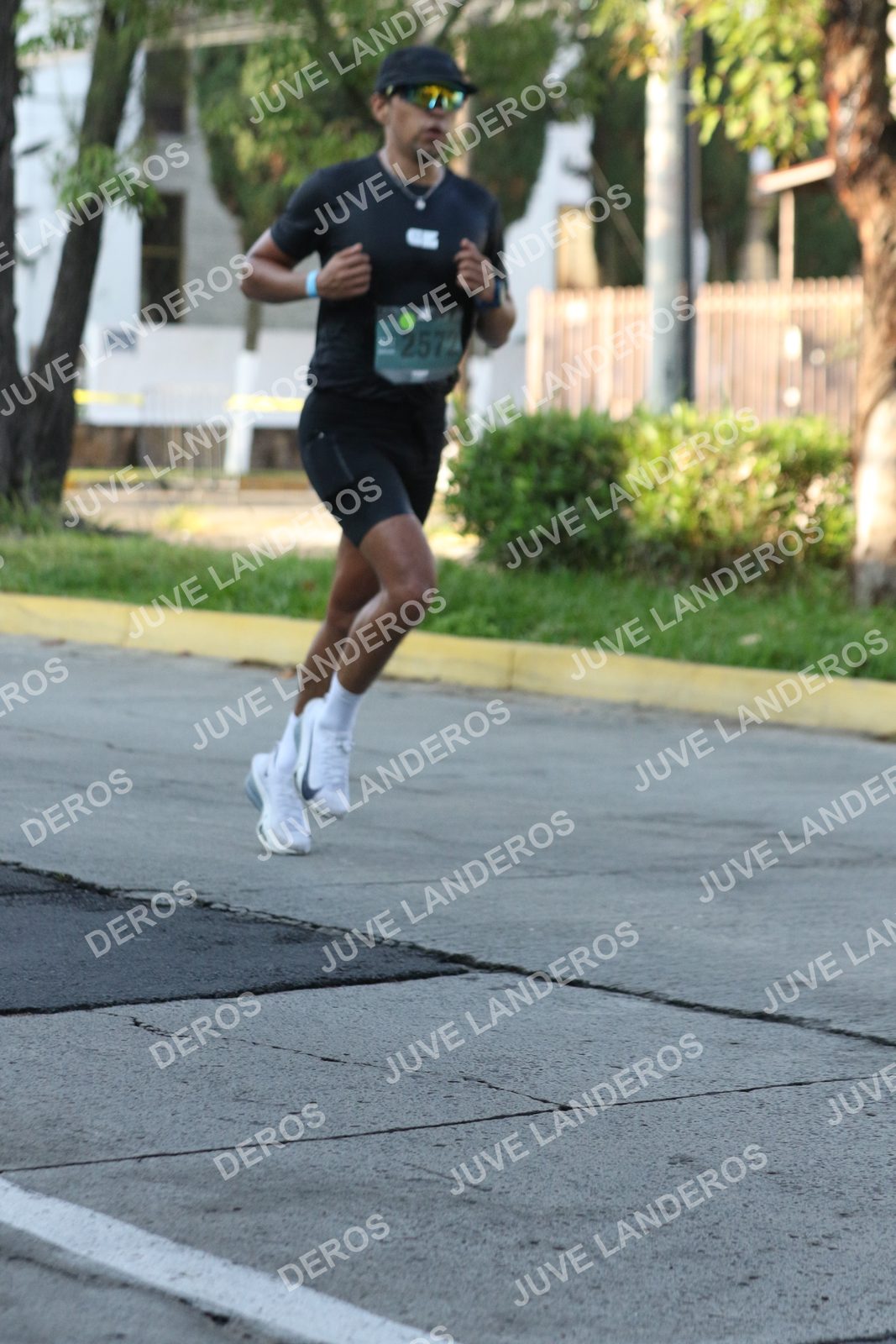 Foto de ADIDAS SPLITS GUADALAJARA 15K / 30K en Av. San Ignacio esquina Av. Ignacio L. Vallarta, Zapopan a las 08:00 · dorsal 2572