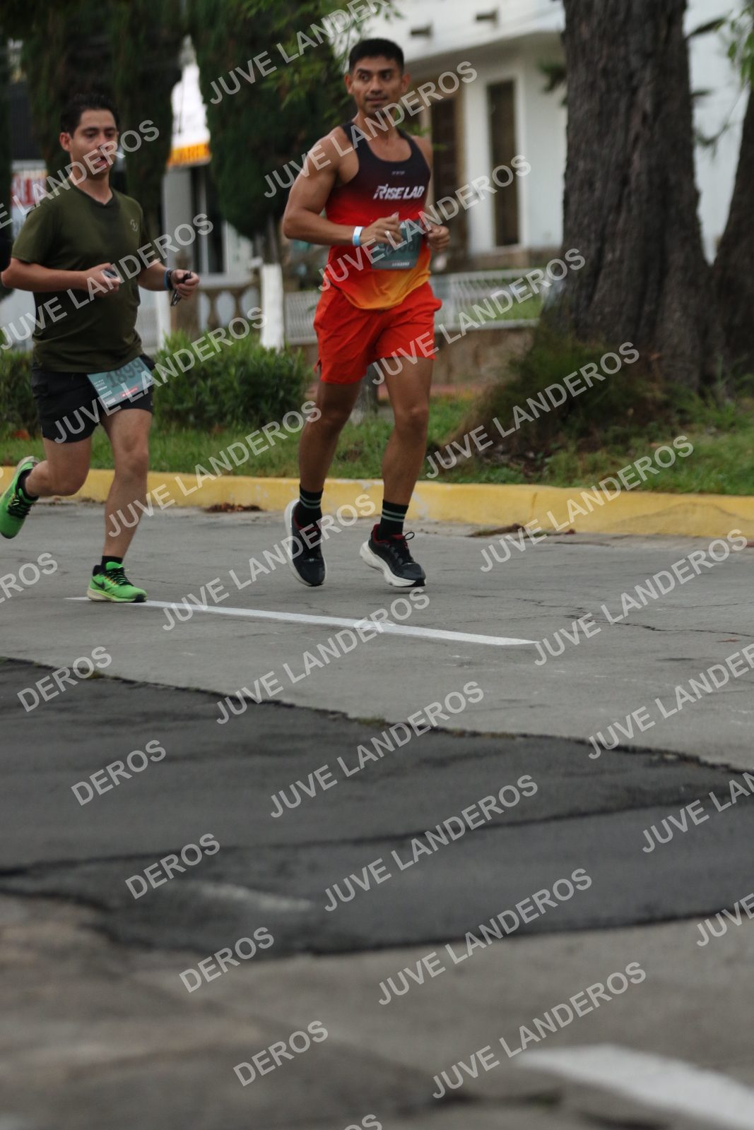 Foto de ADIDAS SPLITS GUADALAJARA 15K / 30K en Av. San Ignacio esquina Av. Ignacio L. Vallarta, Zapopan a las 06:56 · dorsal 1899