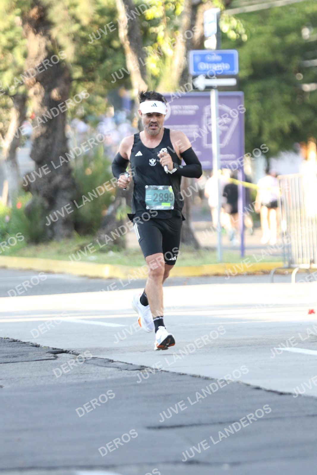Foto de ADIDAS SPLITS GUADALAJARA 15K / 30K en Av. San Ignacio esquina Av. Ignacio L. Vallarta, Zapopan a las 07:58 · dorsal 2899