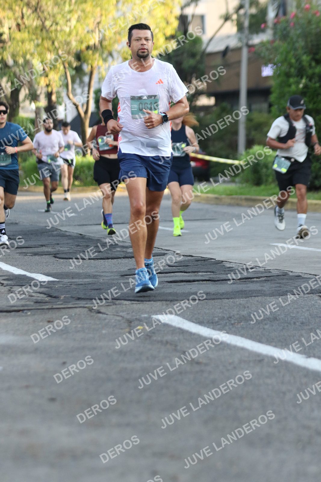 Foto de ADIDAS SPLITS GUADALAJARA 15K / 30K en Av. San Ignacio esquina Av. Ignacio L. Vallarta, Zapopan a las 07:29 · dorsal 613