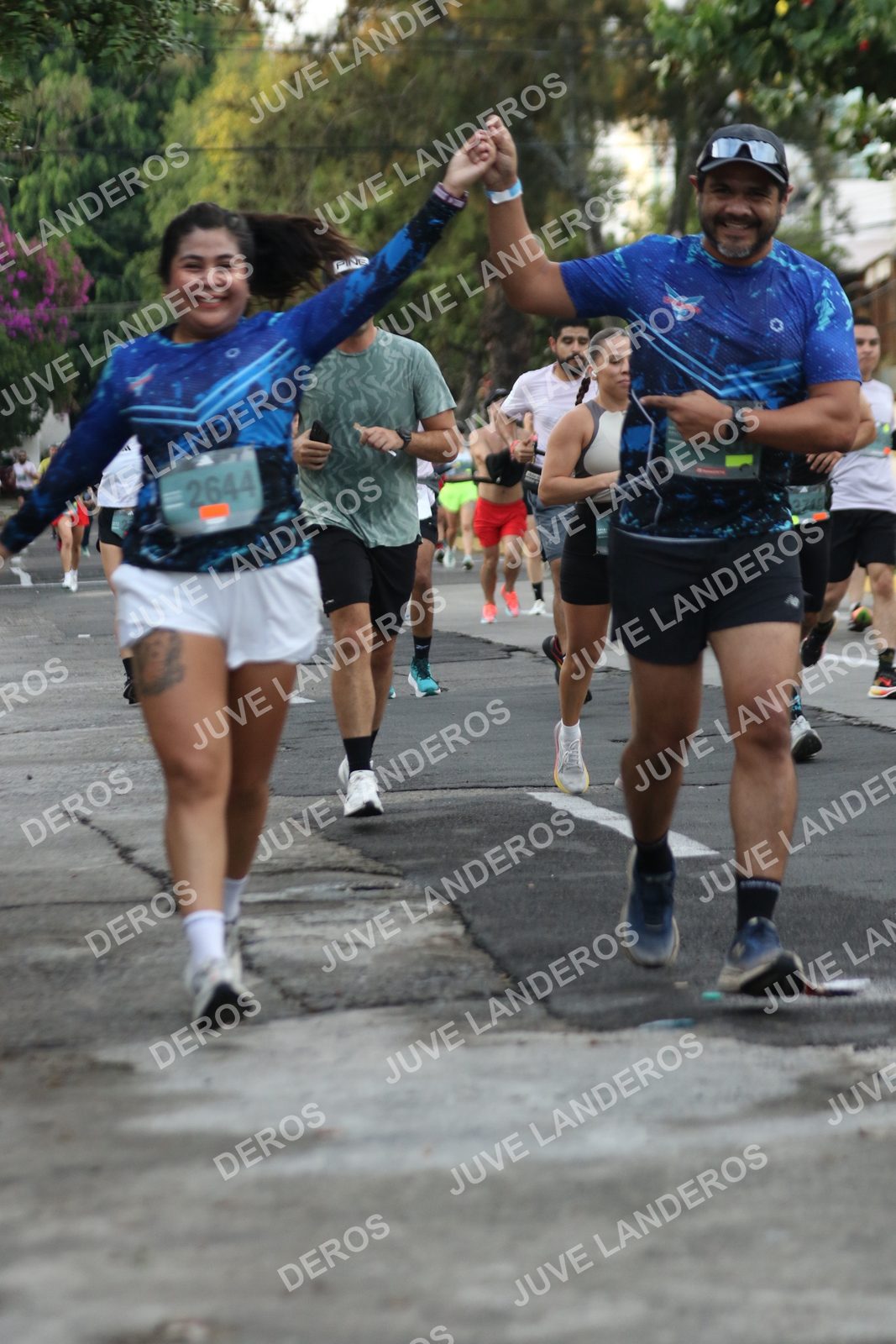 Foto de ADIDAS SPLITS GUADALAJARA 15K / 30K en Av. San Ignacio esquina Av. Ignacio L. Vallarta, Zapopan a las 07:05 · dorsal 2644