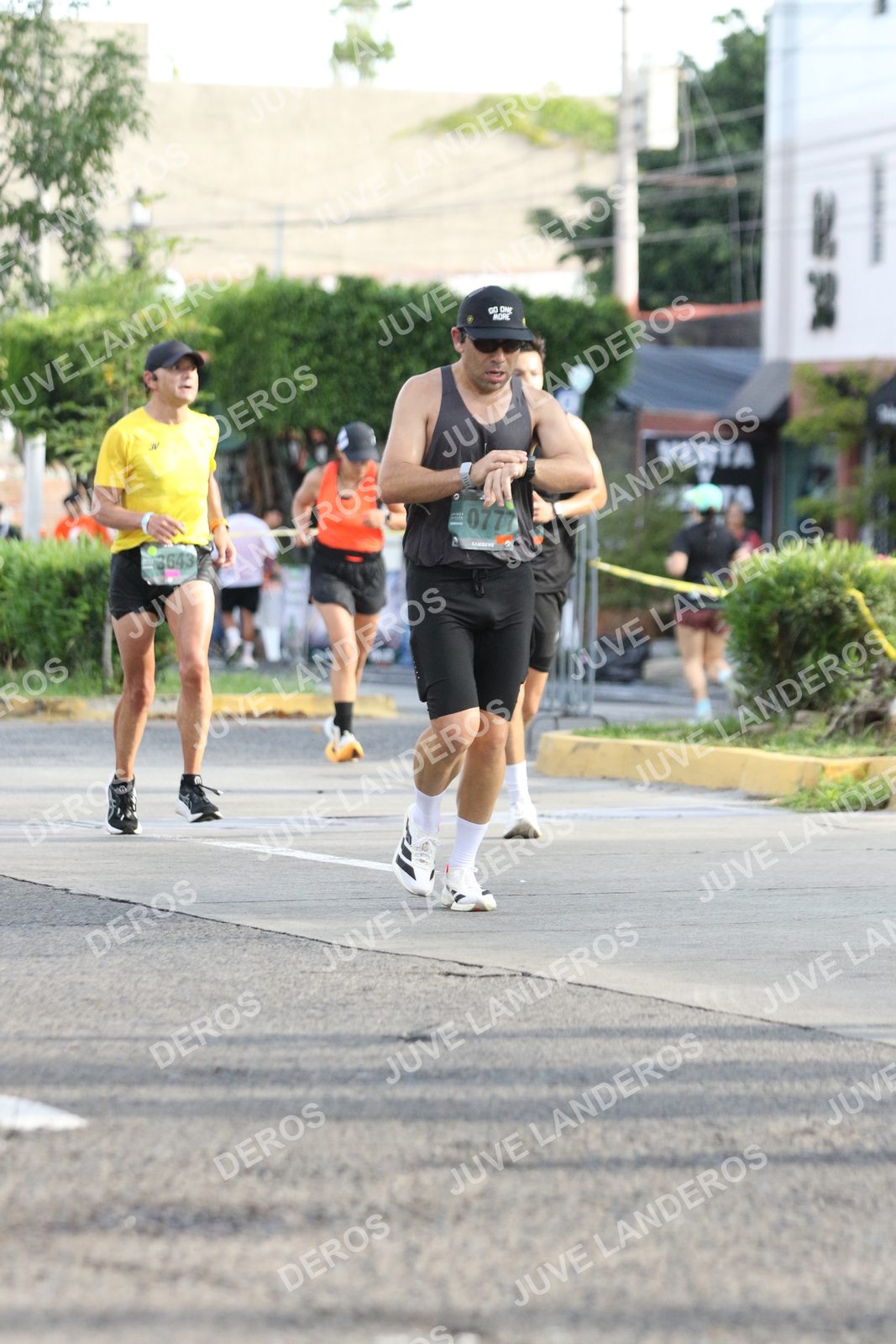 Foto de ADIDAS SPLITS GUADALAJARA 15K / 30K en Av. San Ignacio esquina Av. Ignacio L. Vallarta, Zapopan a las 08:47 · dorsal 777, 3643