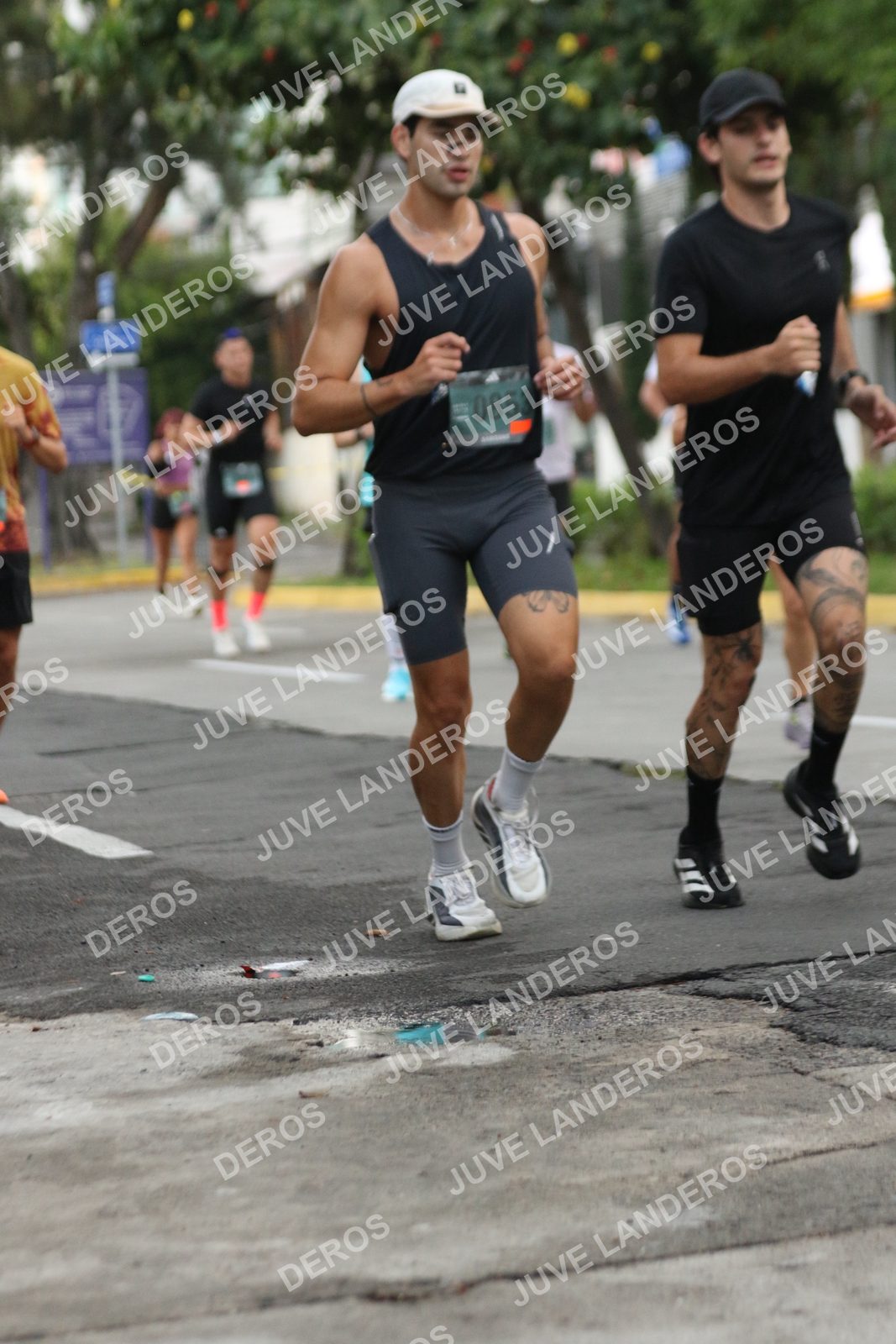 Foto de ADIDAS SPLITS GUADALAJARA 15K / 30K en Av. San Ignacio esquina Av. Ignacio L. Vallarta, Zapopan a las 06:56 · dorsal 853