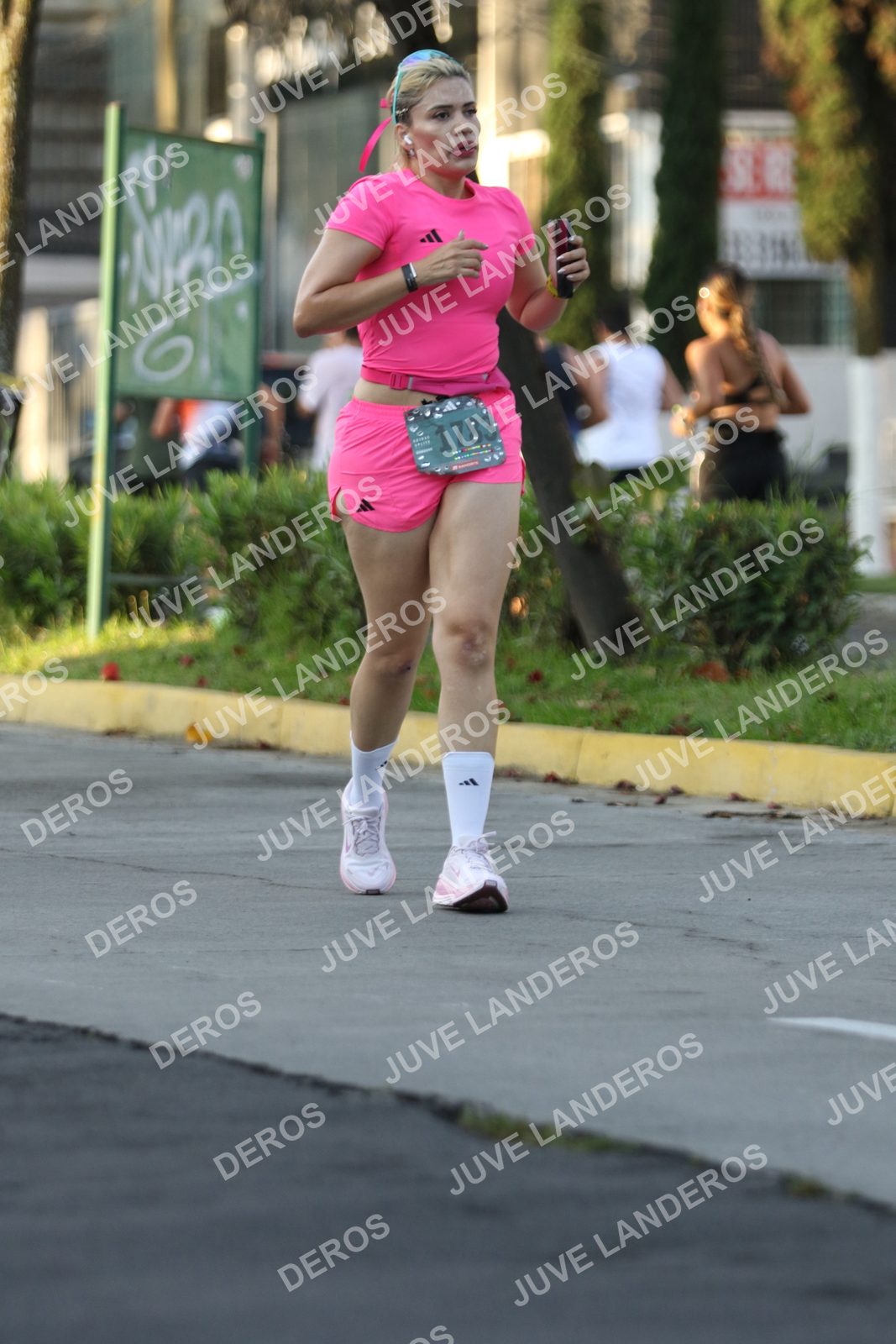 Foto de ADIDAS SPLITS GUADALAJARA 15K / 30K en Av. San Ignacio esquina Av. Ignacio L. Vallarta, Zapopan a las 07:25 · dorsal 1783