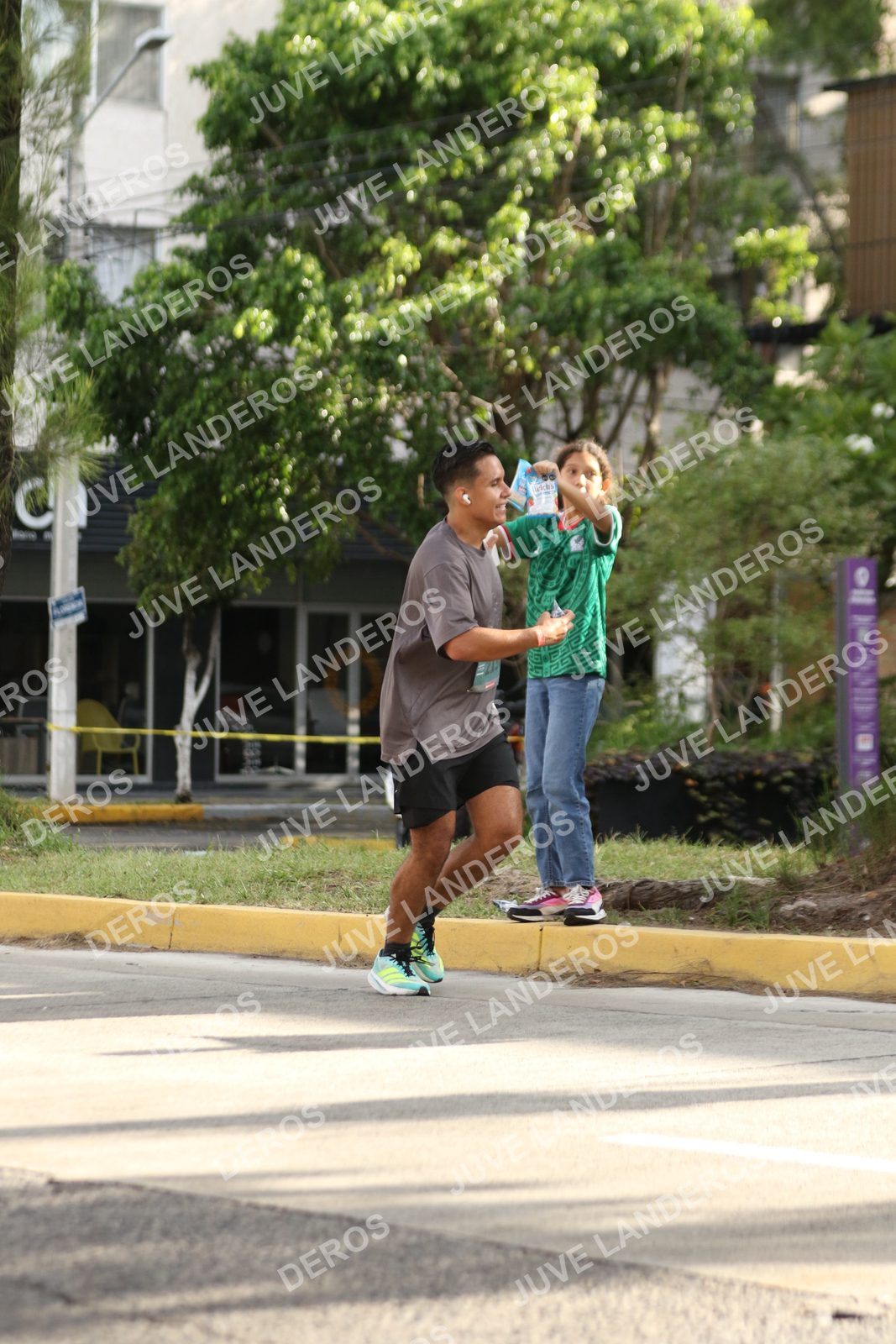 Foto de ADIDAS SPLITS GUADALAJARA 15K / 30K en Av. San Ignacio esquina Av. Ignacio L. Vallarta, Zapopan a las 08:59