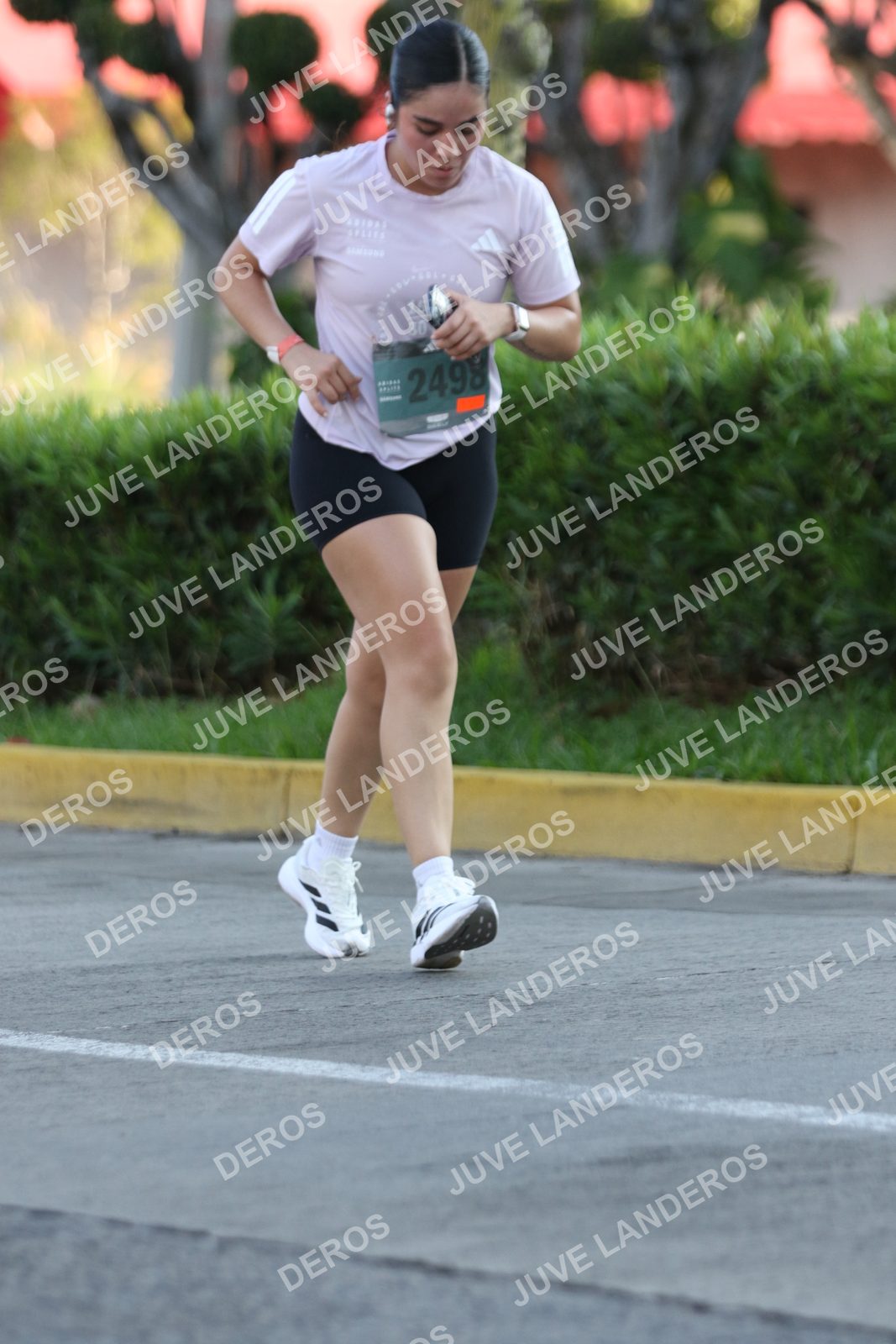 Foto de ADIDAS SPLITS GUADALAJARA 15K / 30K en Av. San Ignacio esquina Av. Ignacio L. Vallarta, Zapopan a las 07:46 · dorsal 2498, 30, 15