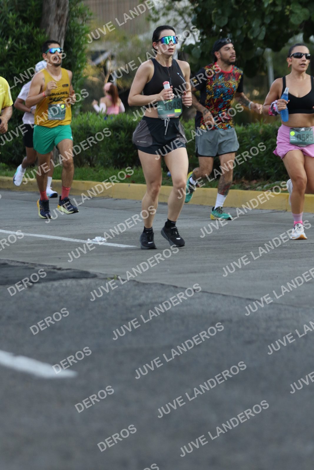 Foto de ADIDAS SPLITS GUADALAJARA 15K / 30K en Av. San Ignacio esquina Av. Ignacio L. Vallarta, Zapopan a las 07:29 · dorsal 1848, 585