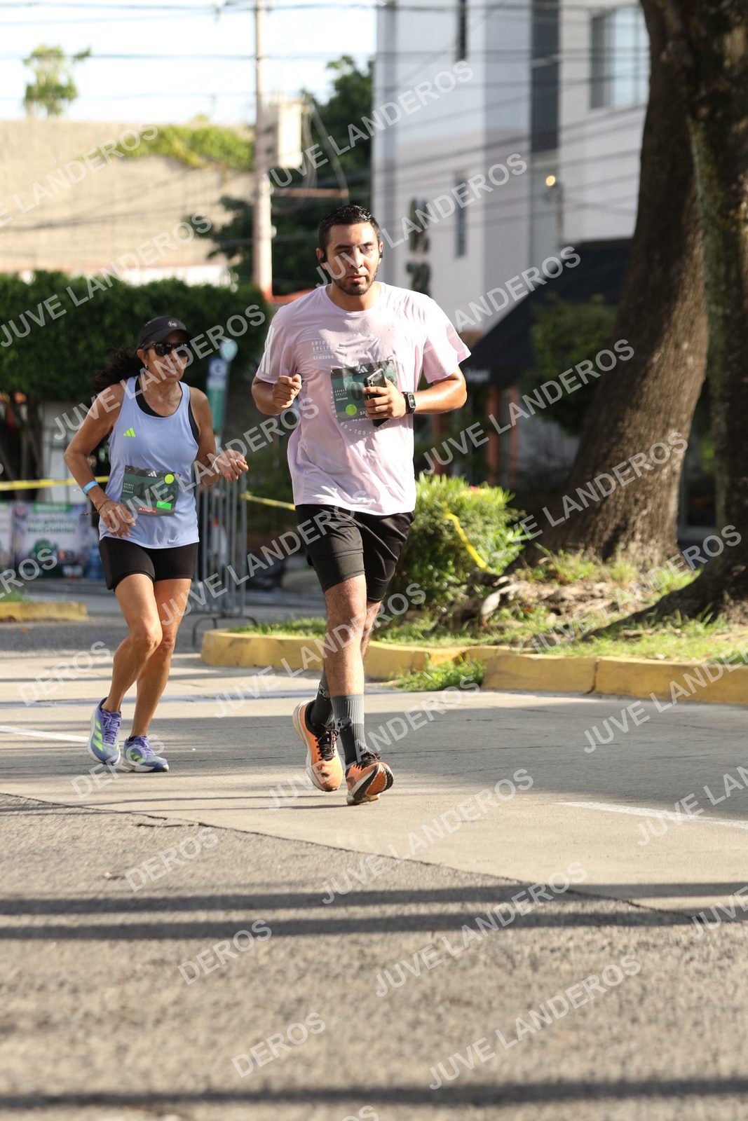 Foto de ADIDAS SPLITS GUADALAJARA 15K / 30K en Av. San Ignacio esquina Av. Ignacio L. Vallarta, Zapopan a las 08:51 · dorsal 1816