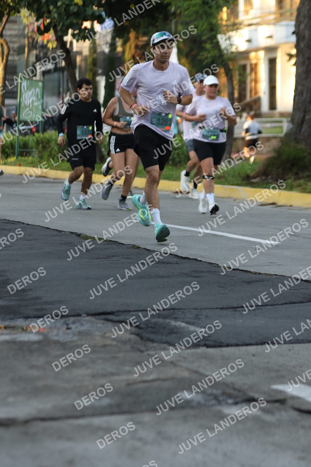 Foto de ADIDAS SPLITS GUADALAJARA 15K / 30K en Av. San Ignacio esquina Av. Ignacio L. Vallarta, Zapopan a las 07:13 · dorsal 1201