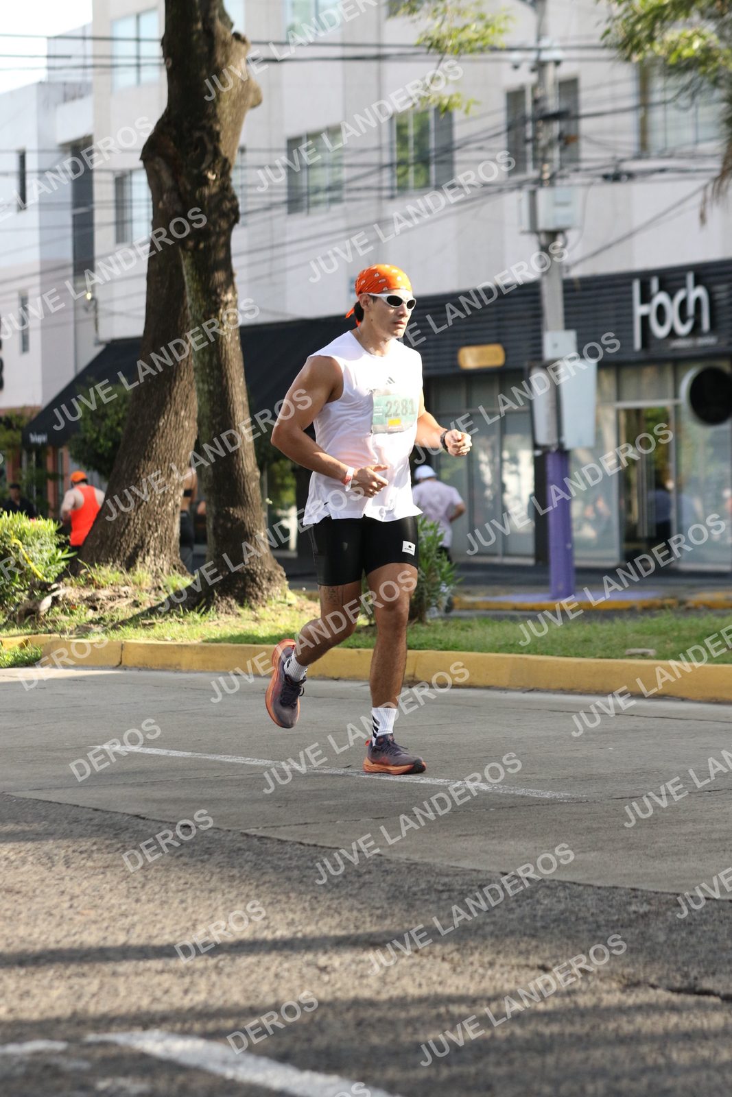Foto de ADIDAS SPLITS GUADALAJARA 15K / 30K en Av. San Ignacio esquina Av. Ignacio L. Vallarta, Zapopan a las 08:44 · dorsal 2281