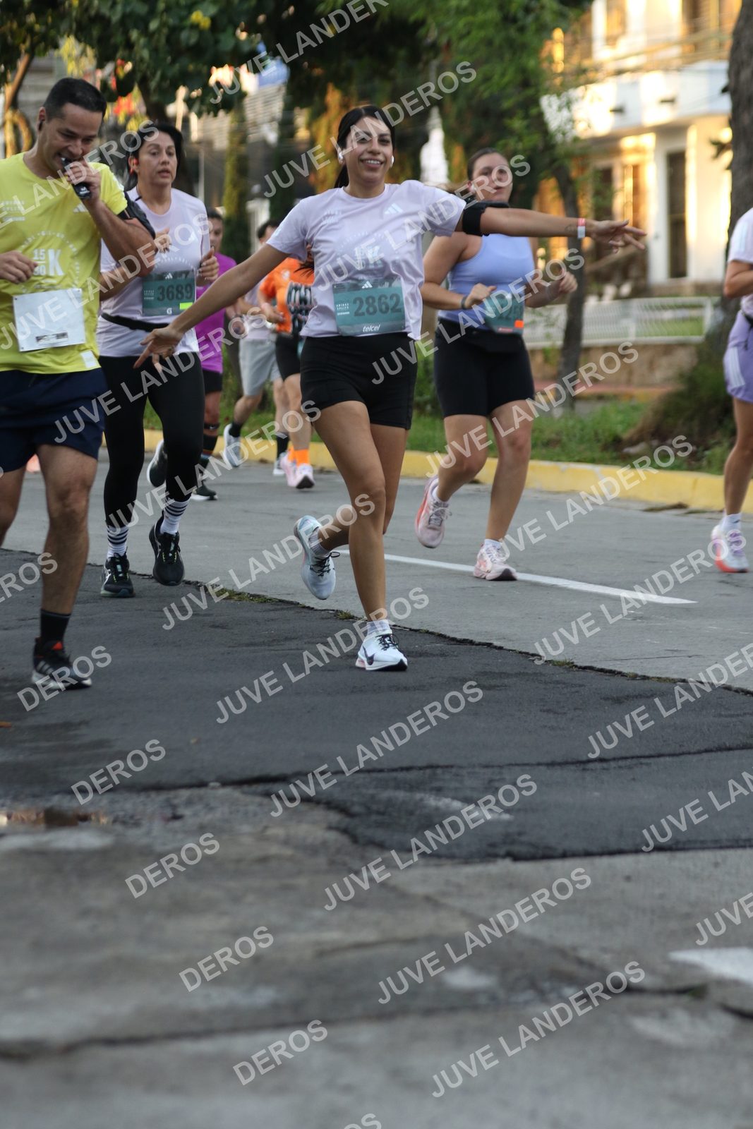 Foto de ADIDAS SPLITS GUADALAJARA 15K / 30K en Av. San Ignacio esquina Av. Ignacio L. Vallarta, Zapopan a las 07:10 · dorsal 2862, 3689, 125