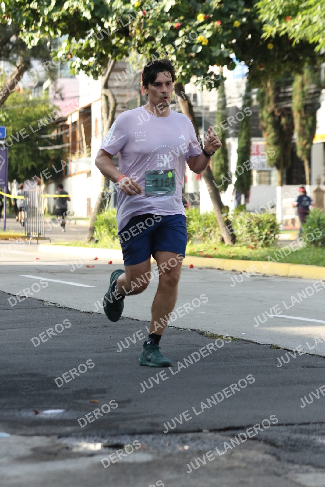 Foto de ADIDAS SPLITS GUADALAJARA 15K / 30K en Av. San Ignacio esquina Av. Ignacio L. Vallarta, Zapopan a las 08:28 · dorsal 1154, 30